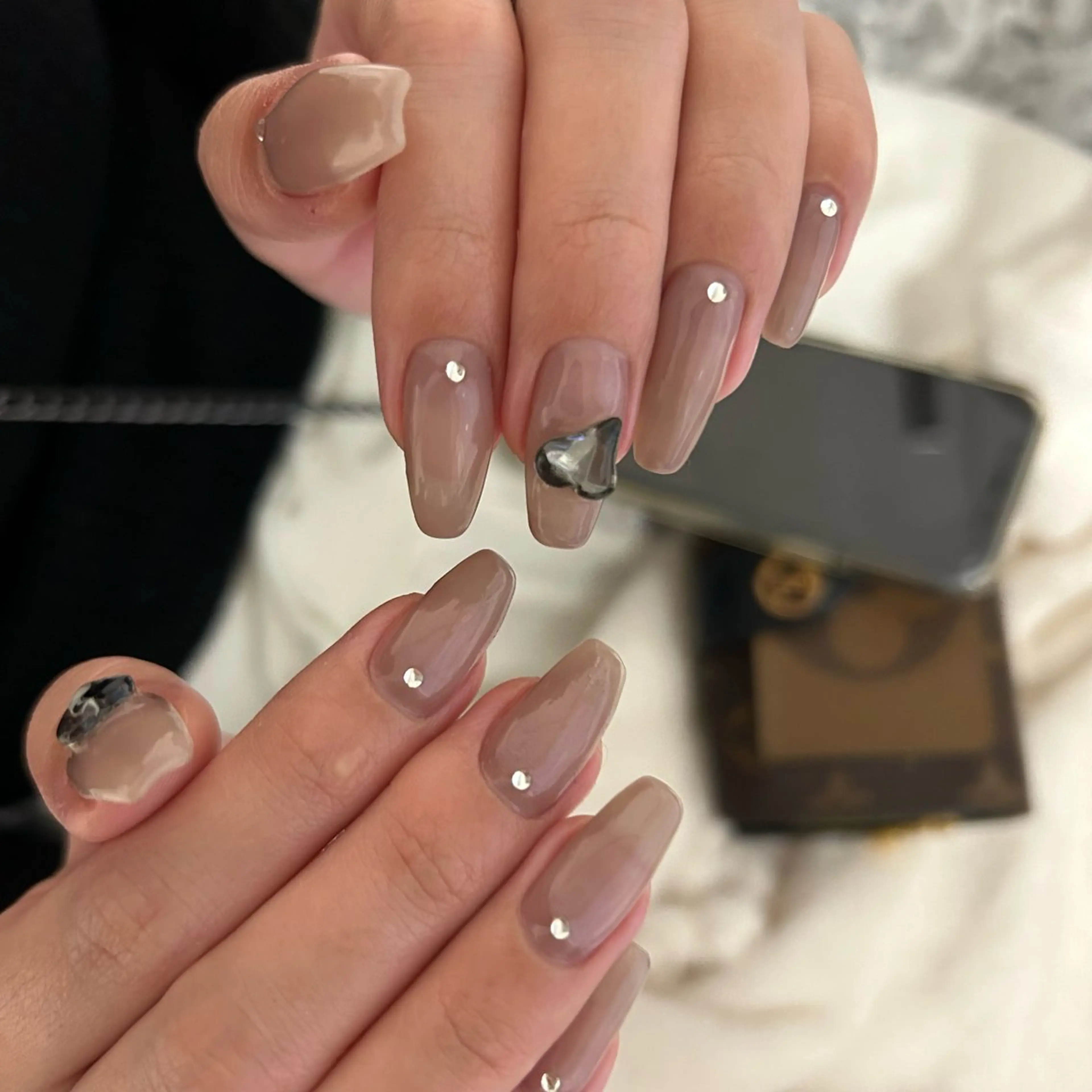 ネイル Locèlon .のネイルデザイン