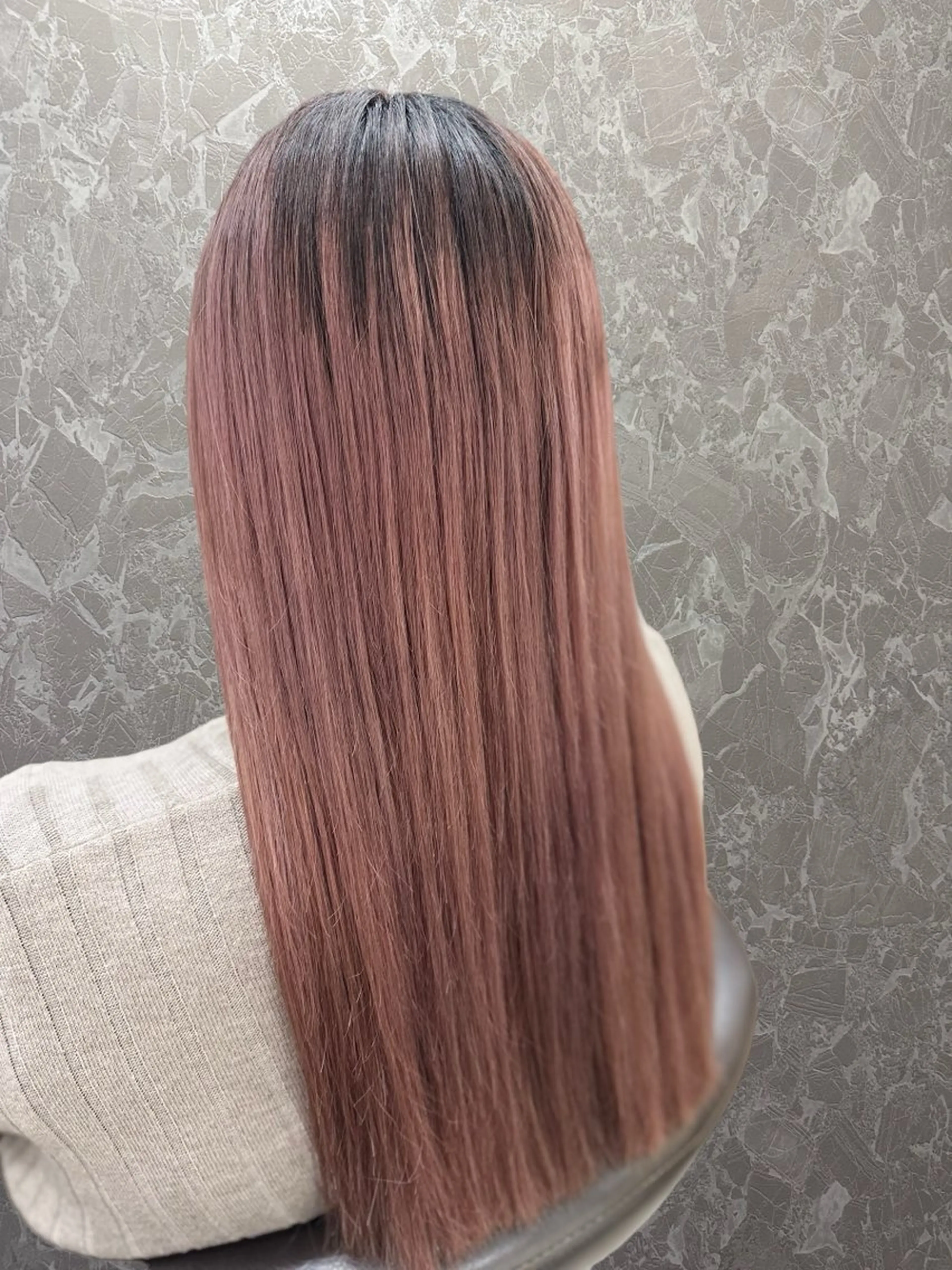 ロング 横田 ひかるのヘアスタイル