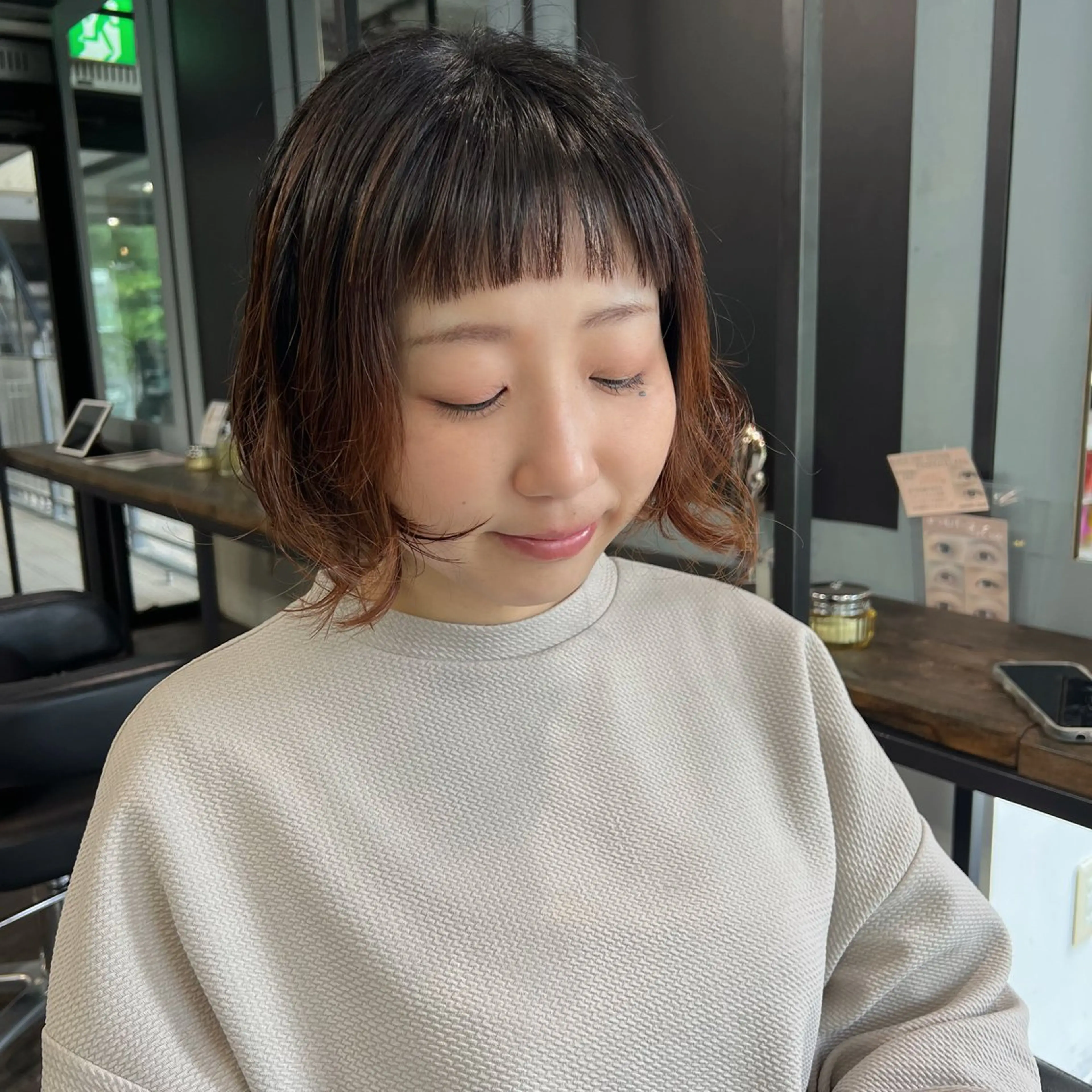ミディアム オン眉 ワイドバング カット 💘札幌クロスパーマ 髪質改善💘rinaのヘアスタイル