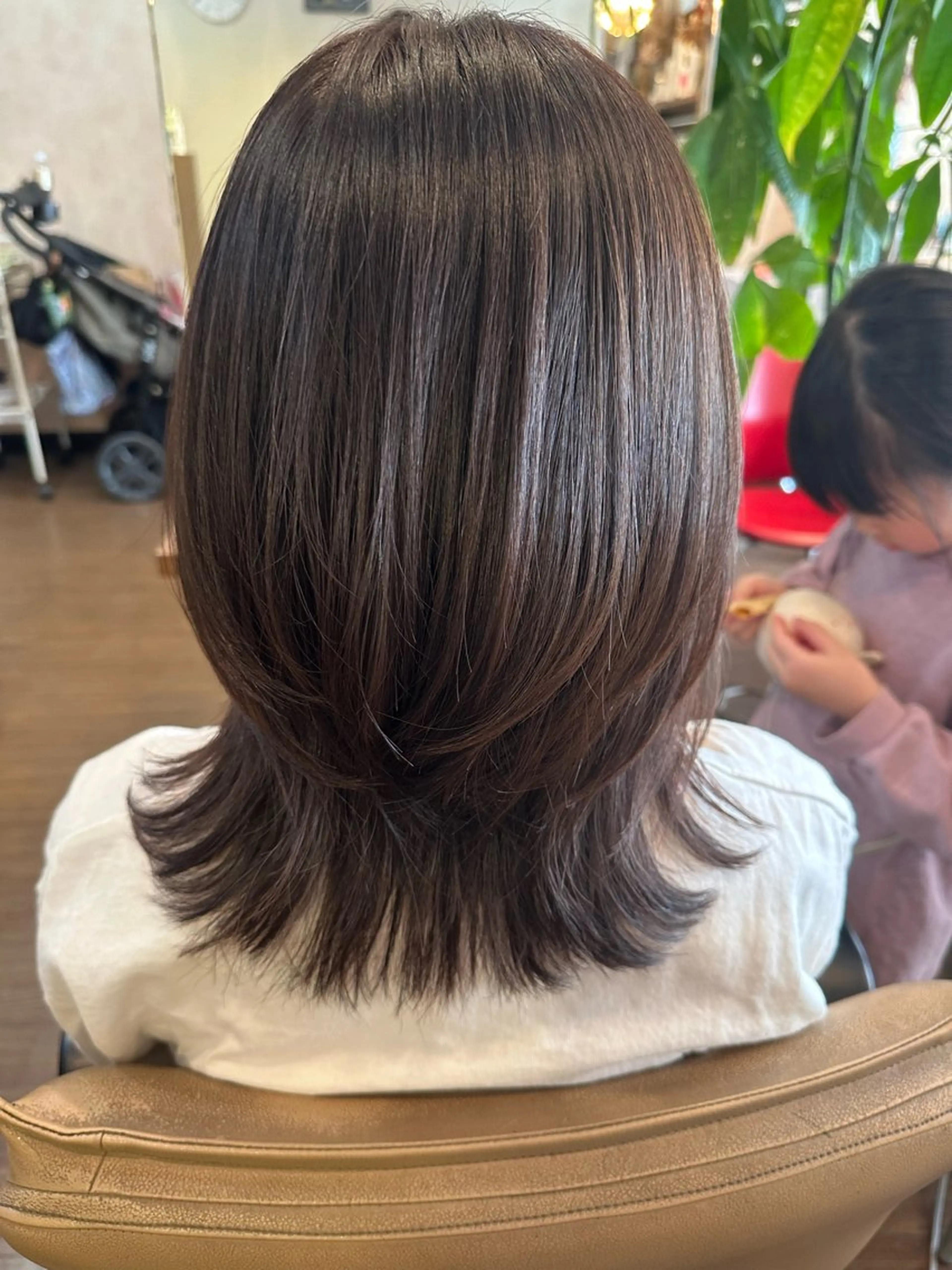 ミディアム カラー カット ヘアカラー coupe ciseauxのヘアスタイル