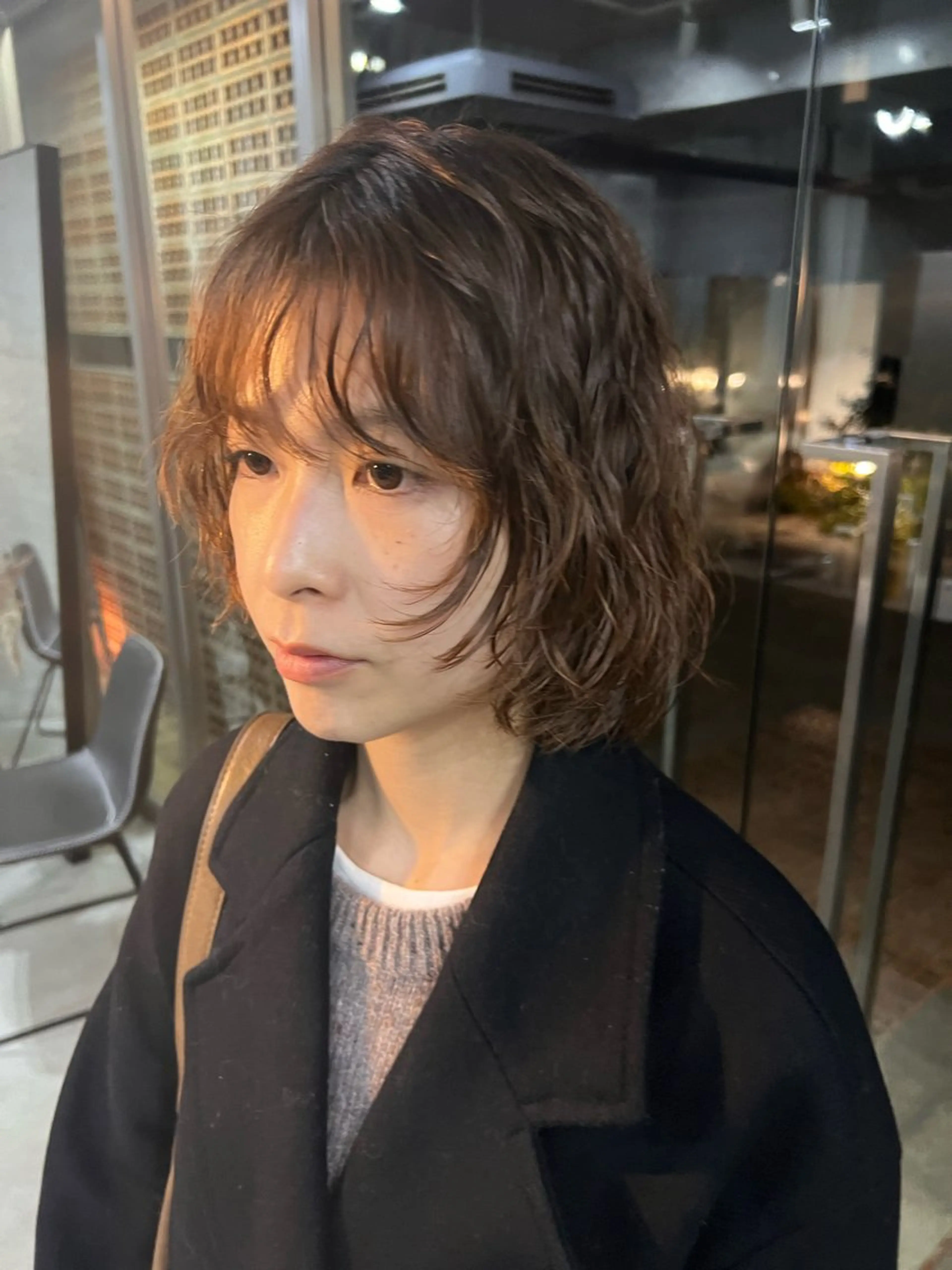 ミディアム パーマ ショートボブ/ ウルフ/表参道のヘアスタイル