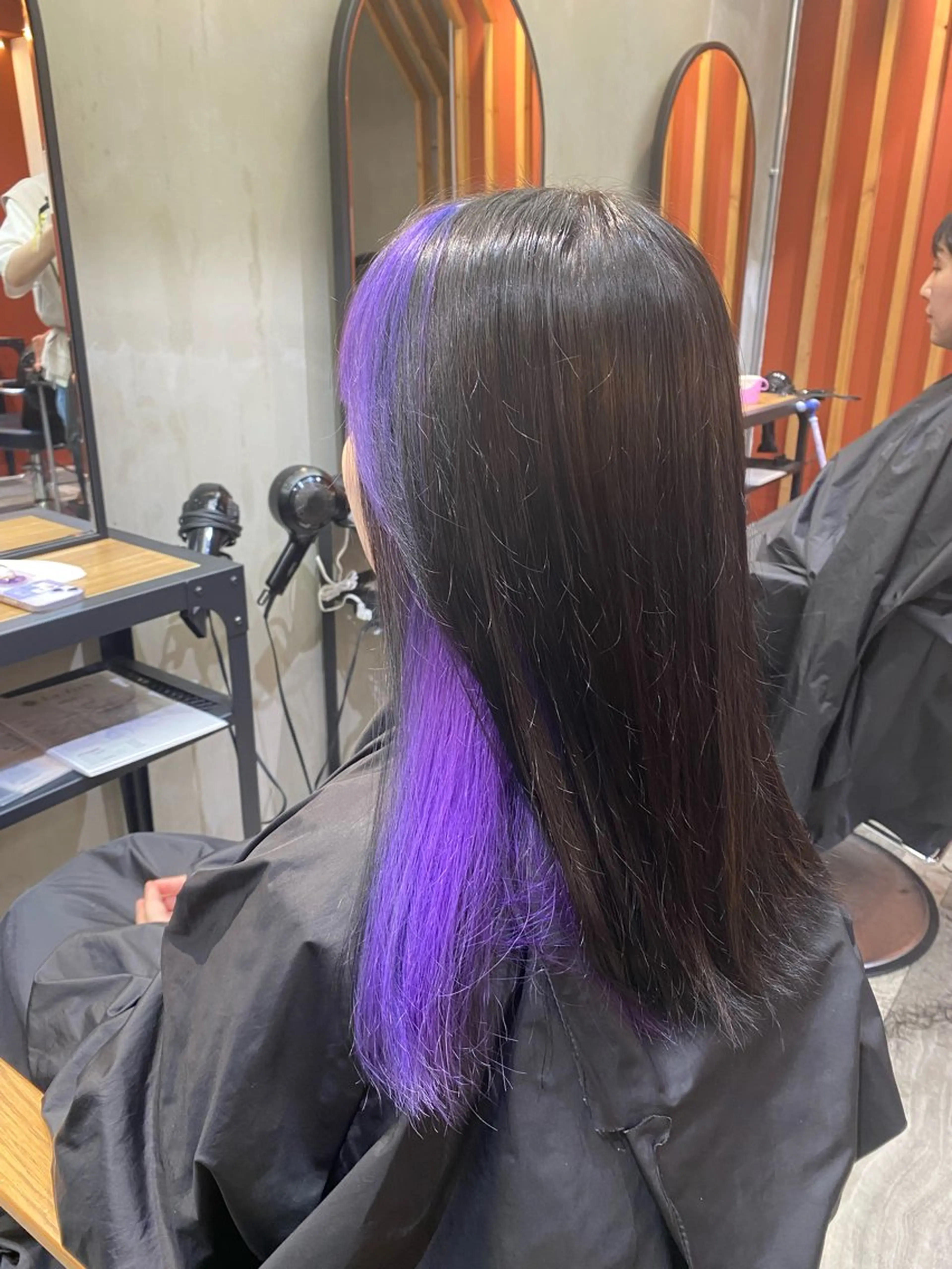 カラー イヤリングカラー バイオレットカラー syuyama shinichiのヘアスタイル