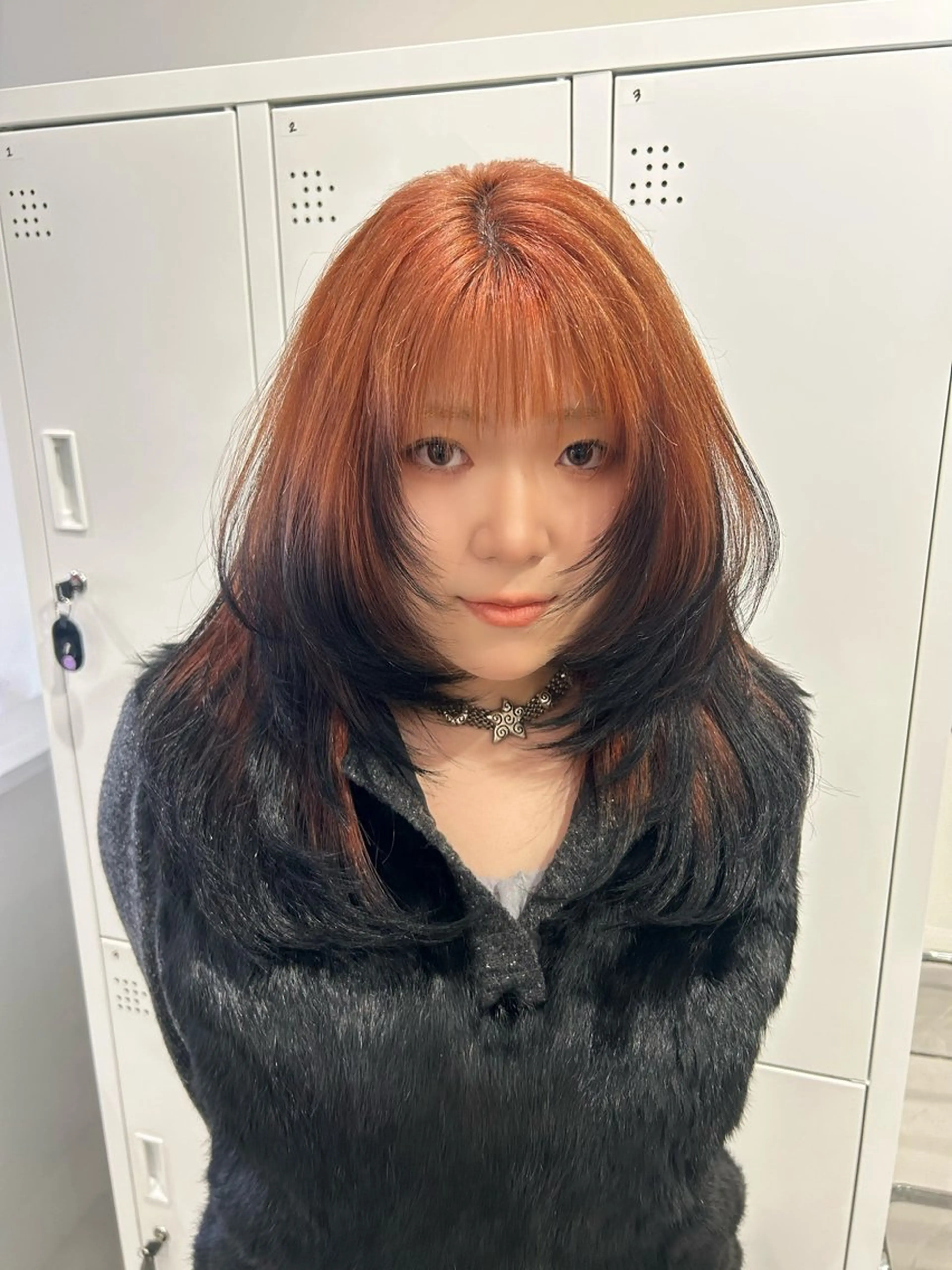 セミロング レイヤーカット ヘアカラー トリートメント ブリーチ/ベージュ /レイヤー/ひよりのヘアスタイル