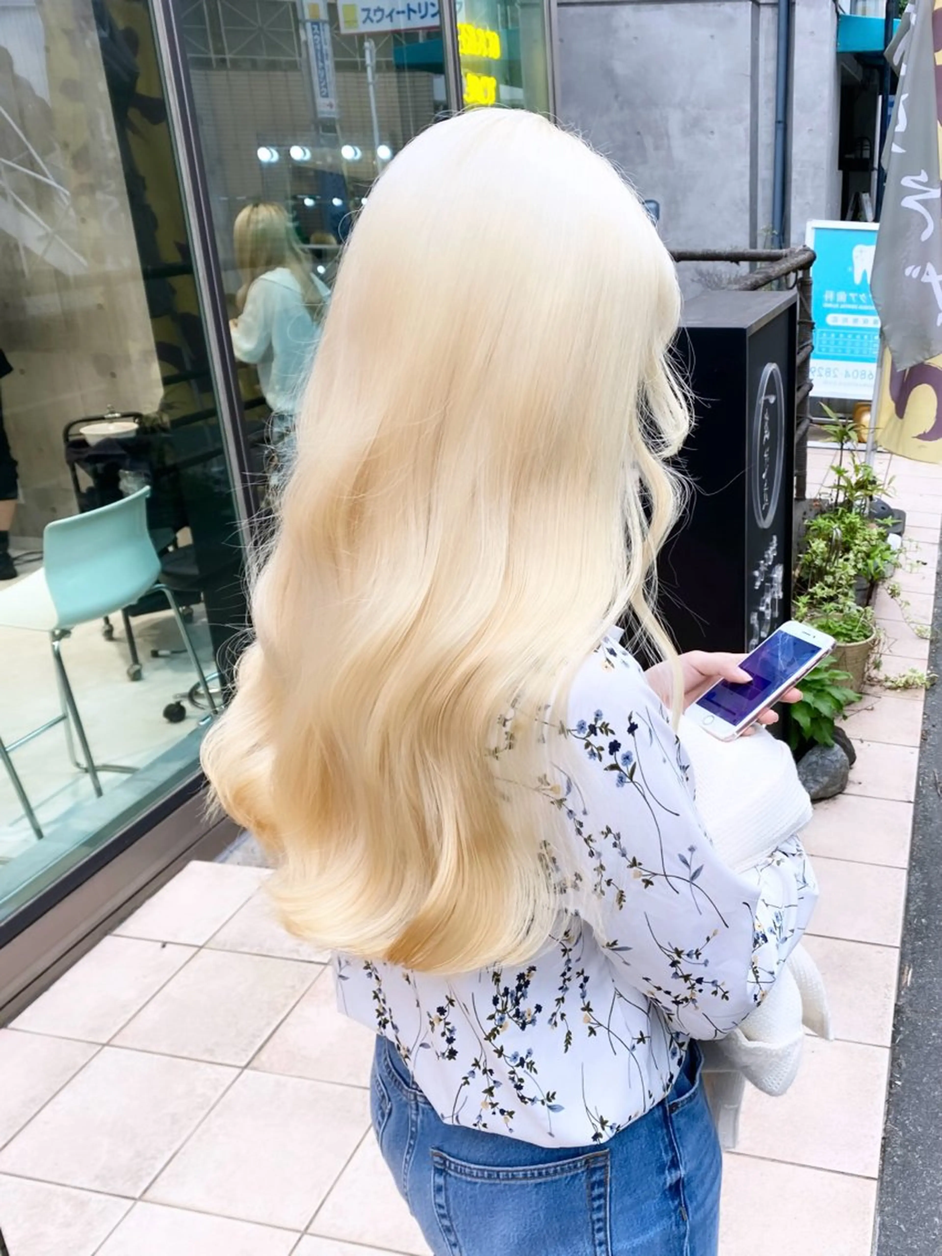 ロング カラー ブリーチ 抜きっぱなしブロンド ブロンド ケアブリーチ ホワイトブロンド ヘアカラー トリートメント 🤍ムラ修正ブリーチ 🤍原宿/YUUのヘアスタイル
