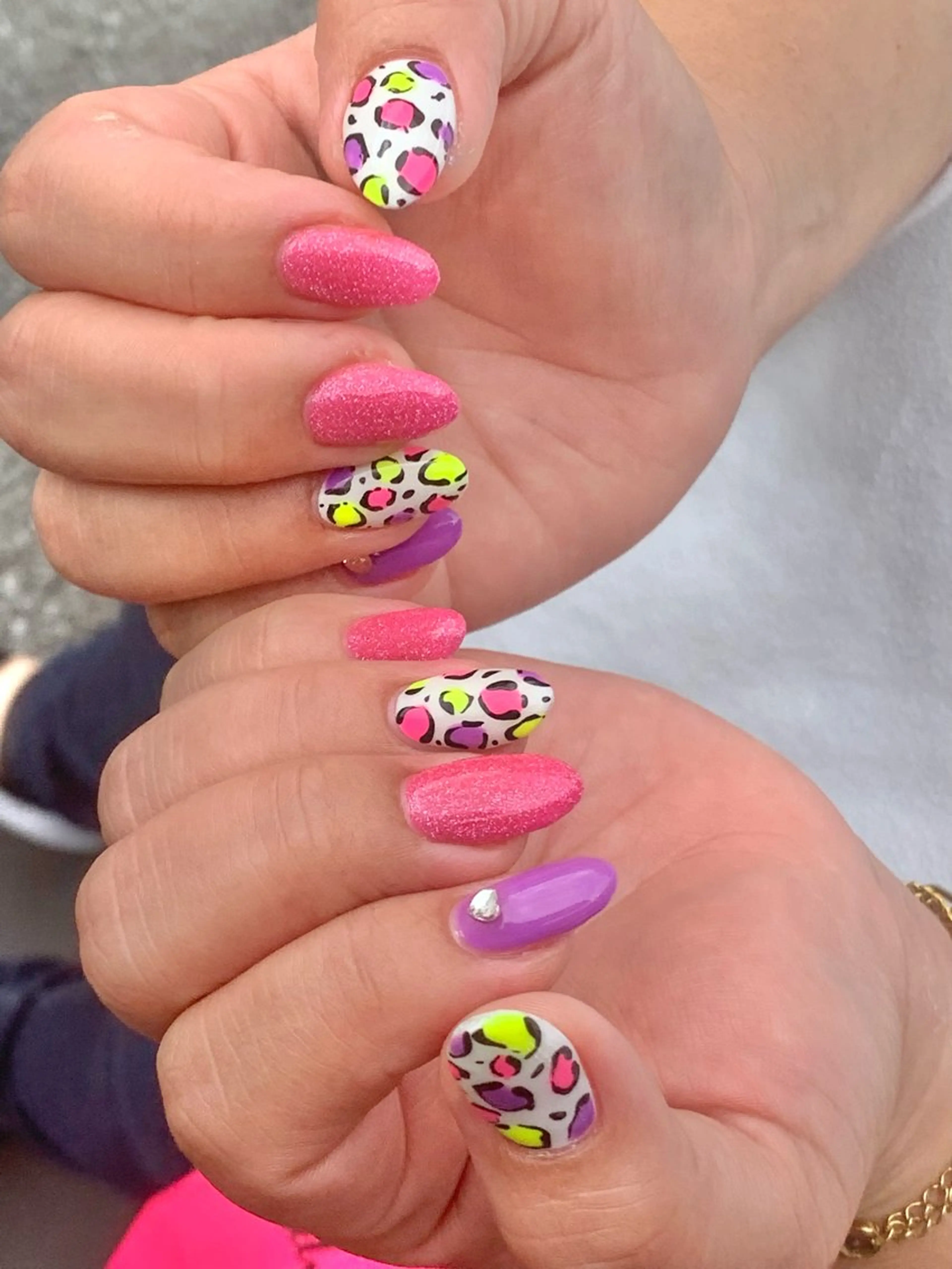 ネイル うるま市サロン Yuko Izawaのネイルデザイン