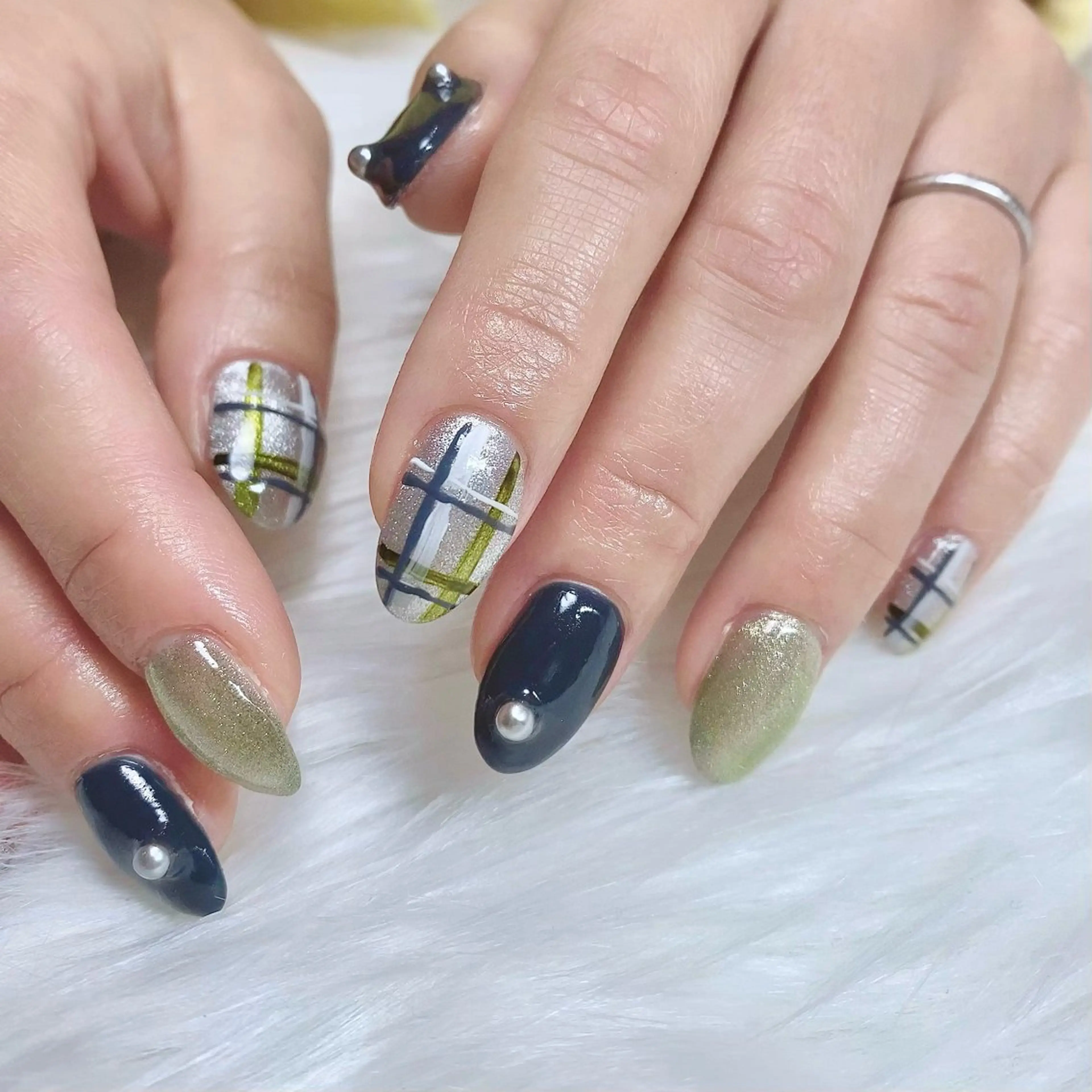 ミディアム ハンドネイル cattleya nailのネイルデザイン