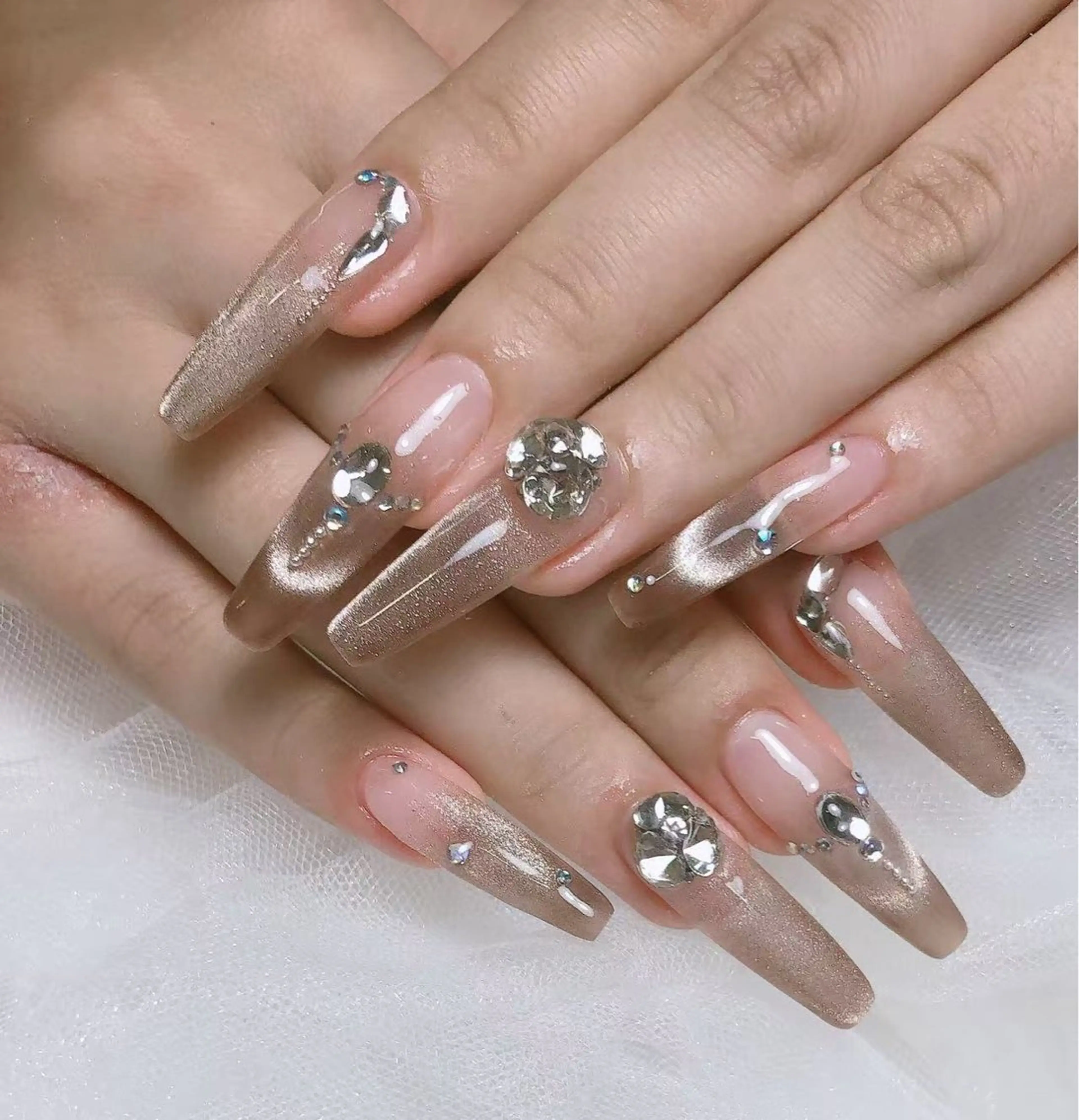 ネイル ハンドネイル ルラワンネイル エンのネイルデザイン