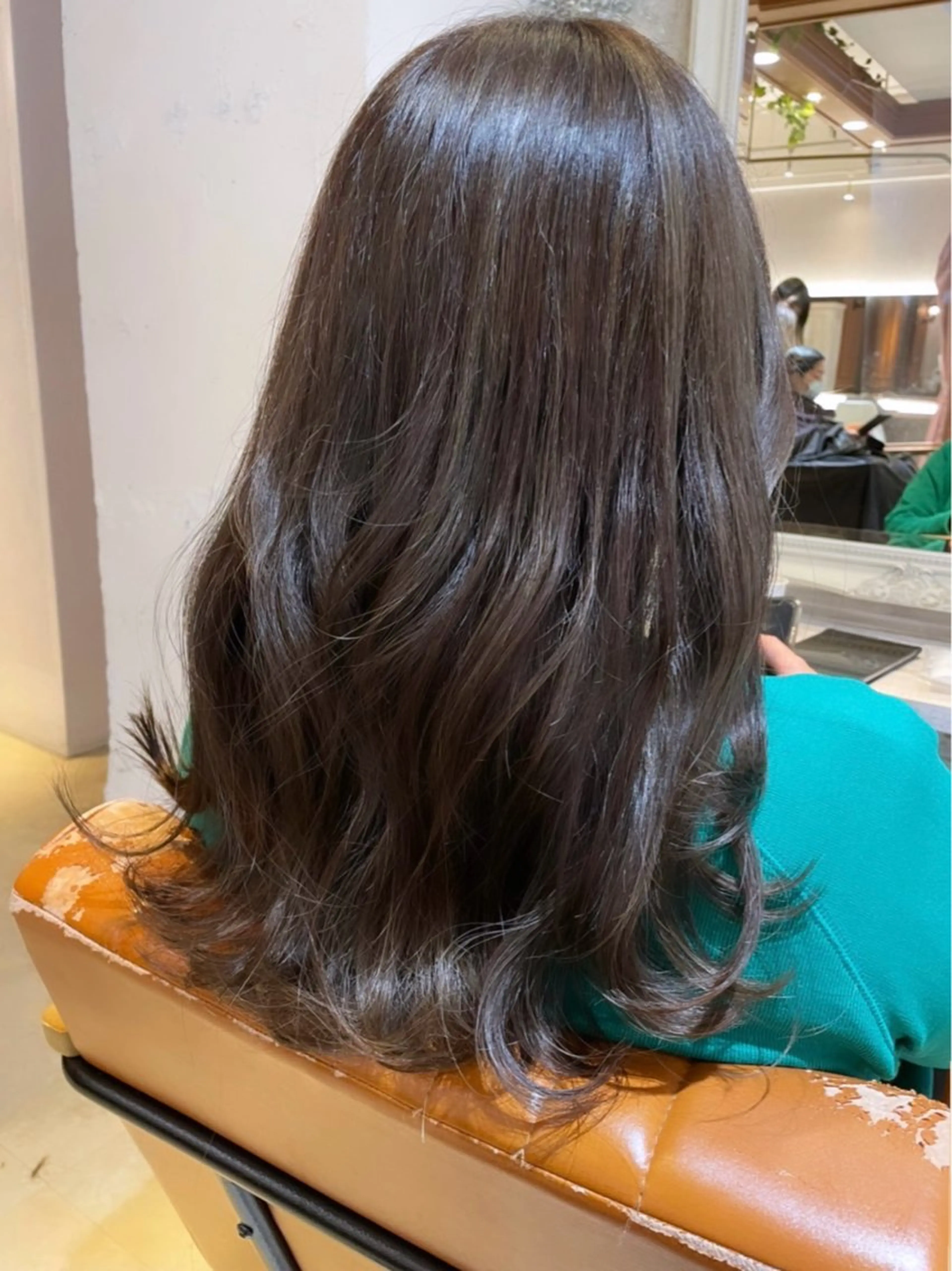 ロング ヘアカラー トリートメント 山本美月🌈艶カラー 🦄暖色カラー🌈のヘアスタイル