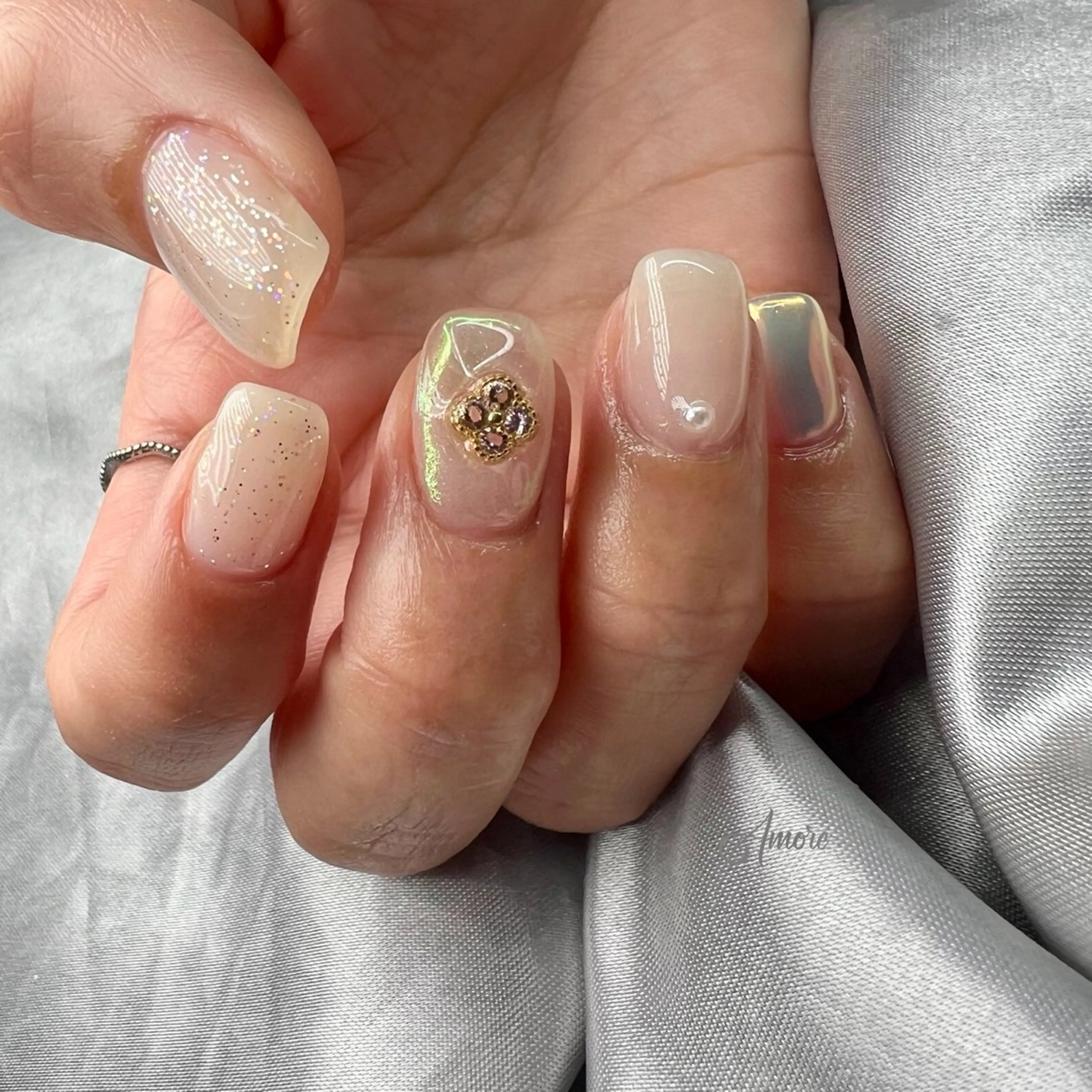 ネイル ジェルネイル キラキラネイル 韓国ネイル パラジェル 冬ネイル You kyehwaのネイルデザイン