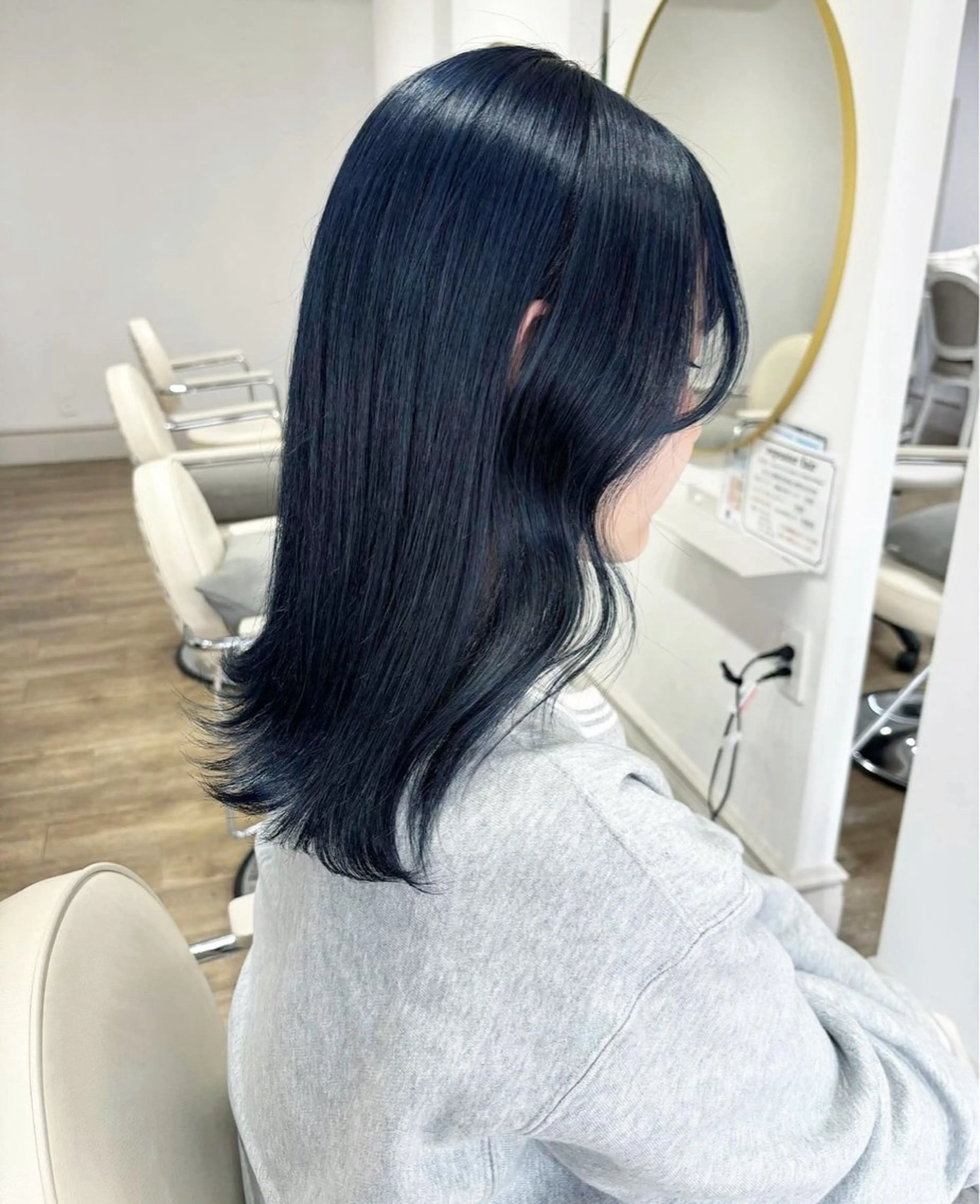 セミロング カット ヘアカラー トリートメント 𝗺𝗶𝗸𝘂♡ 似合わせ🎀のヘアスタイル