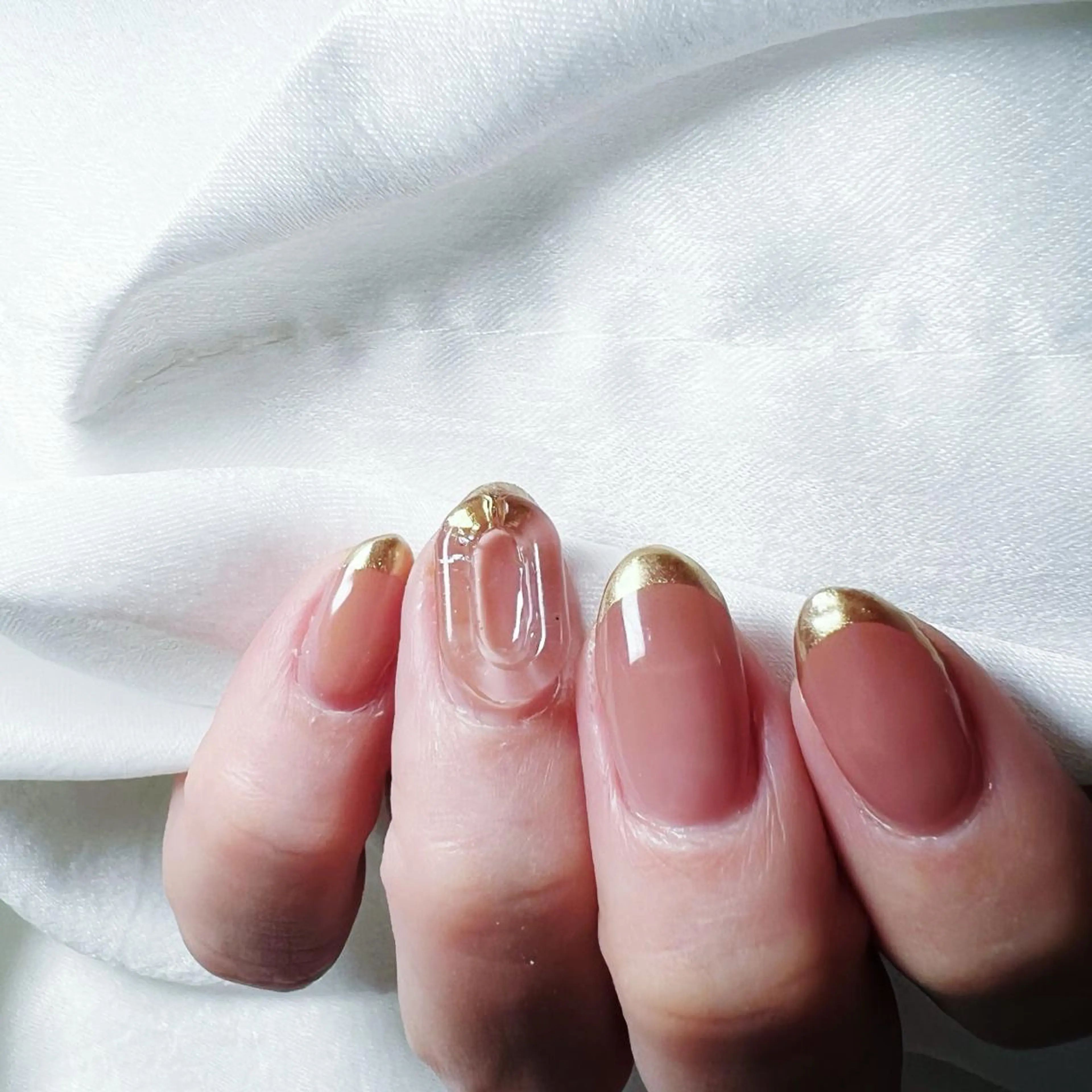 ネイル フレンチネイル ミラーネイル 持ち込み pang akiのマツエク・マツパデザイン