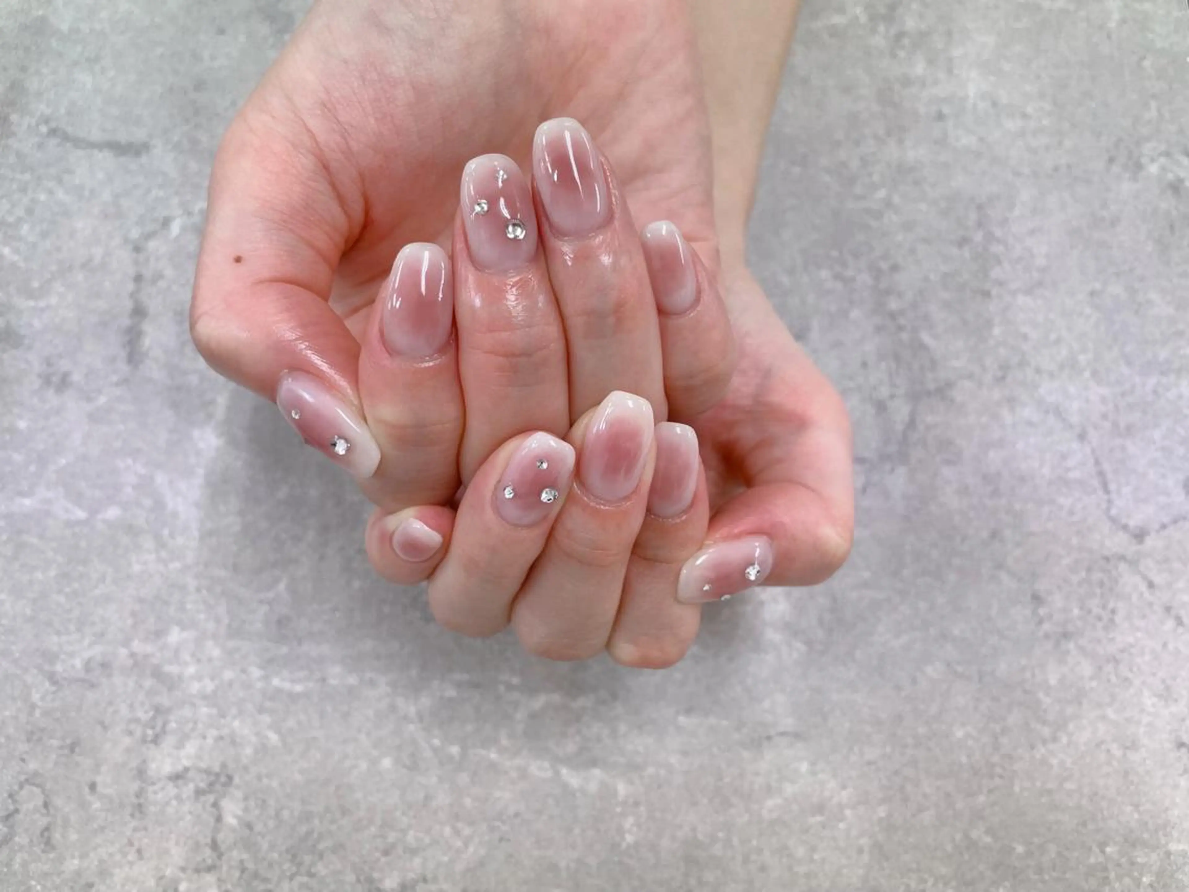 ネイル チークネイル オフィスネイル シンプルネイル foglia❁﻿. ⌇﻿imamuraのネイルデザイン