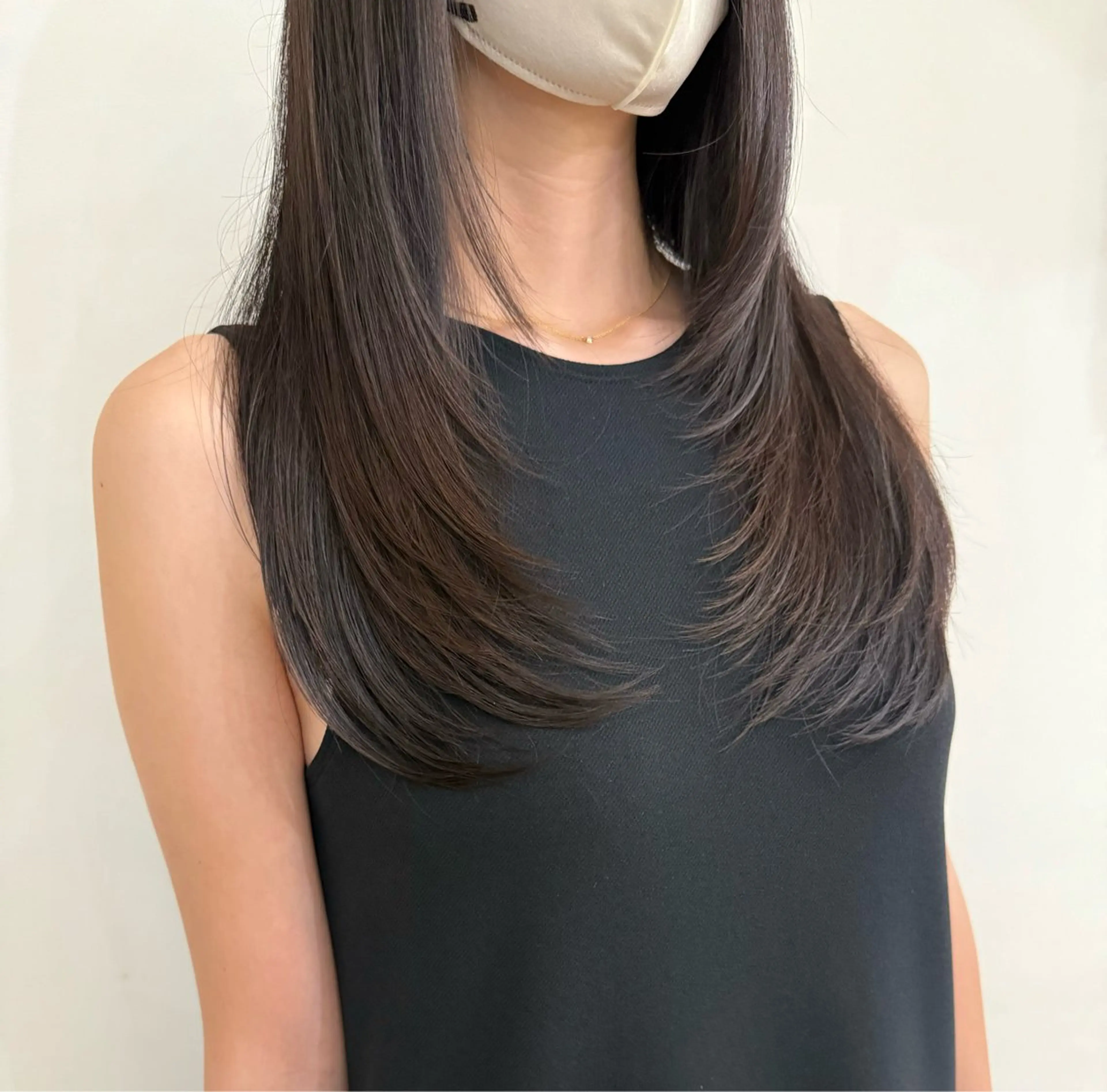 ロング Rinka/レイヤー /透明感カラーのヘアスタイル