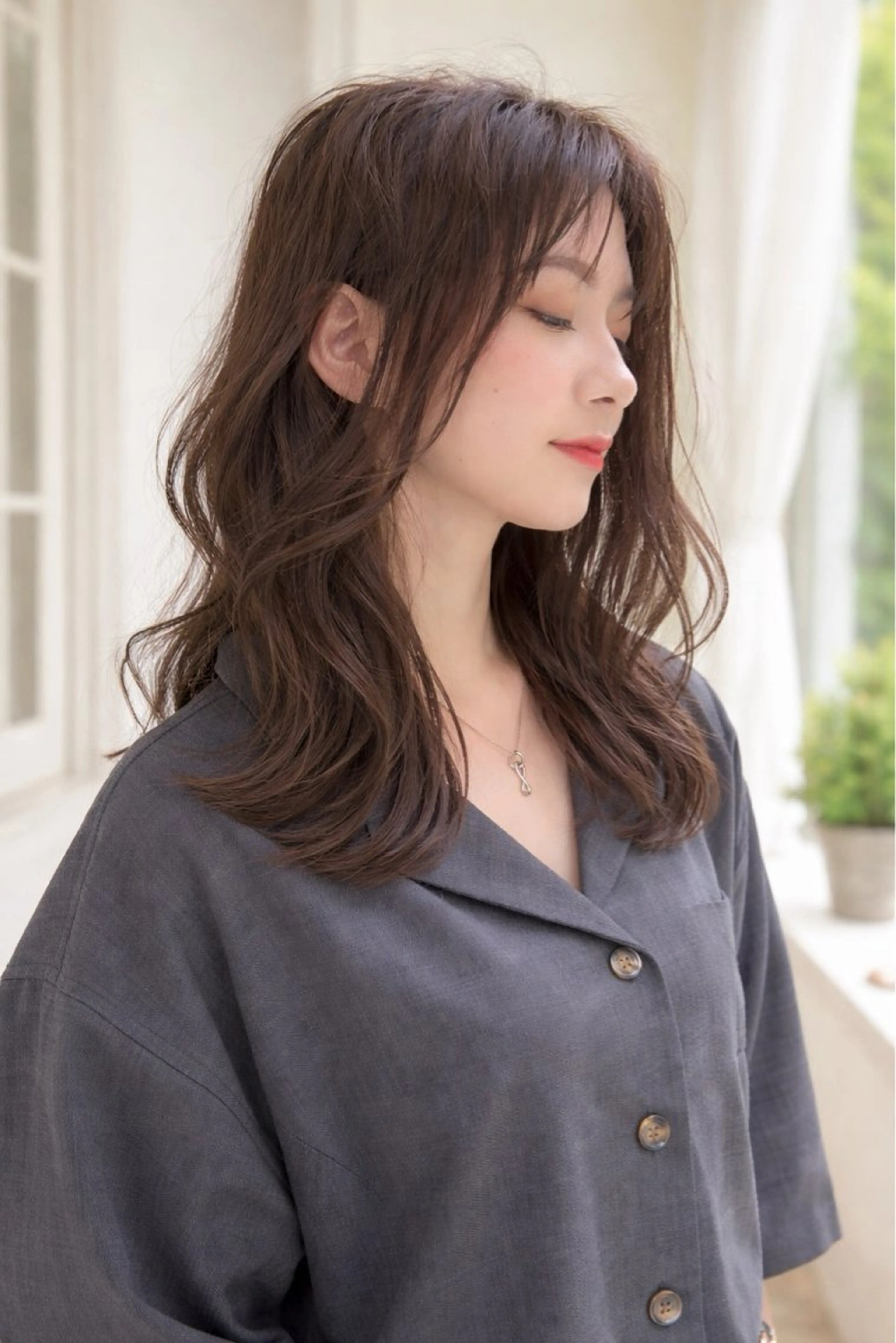 ミディアム カラー イルミナカラー カット ヘアカラー grand juteのヘアスタイル