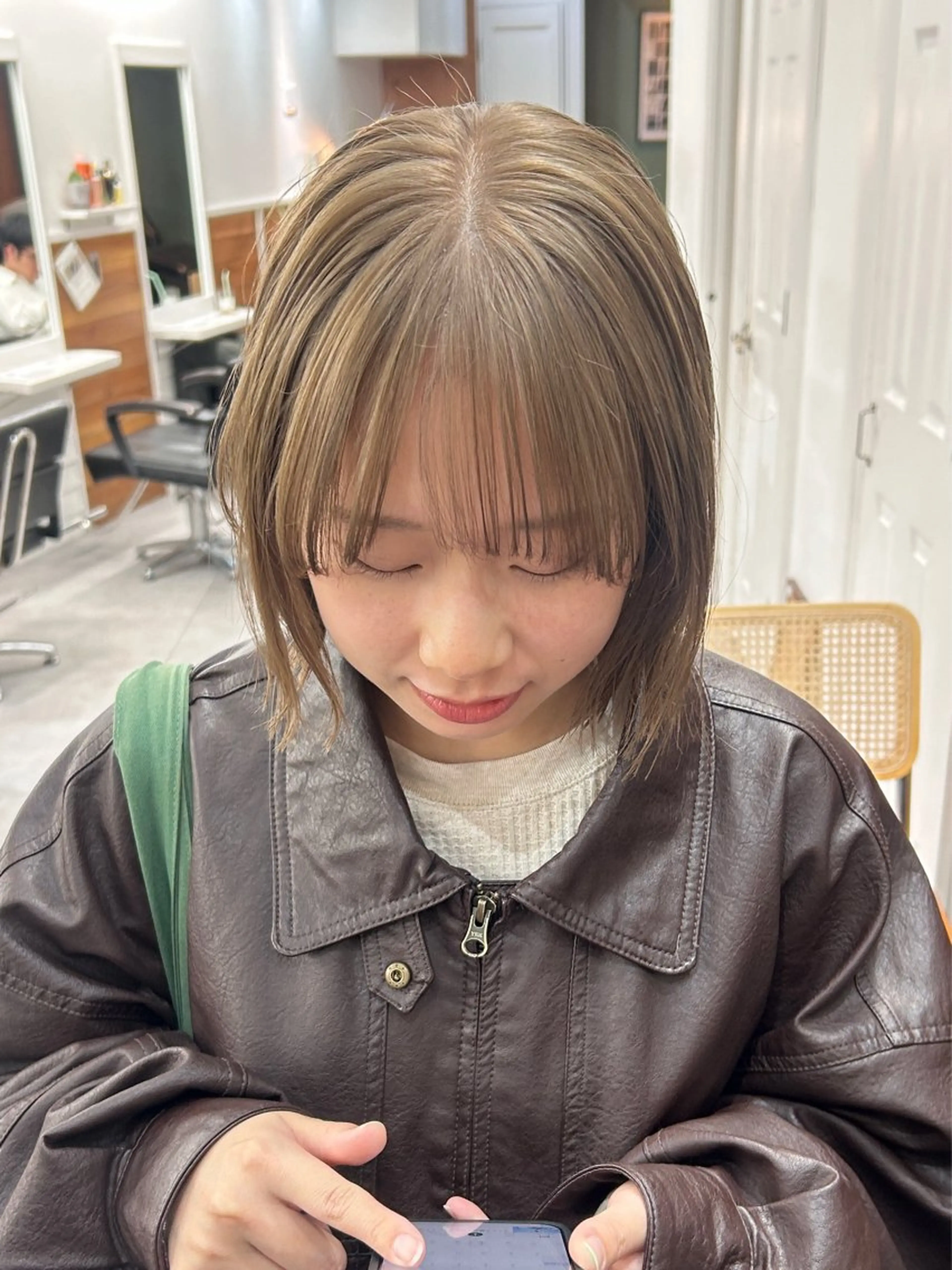 ミディアム カラー カット ヘアカラー トリートメント レイヤーボブ/ 艶カラー/サナ🌼のヘアスタイル