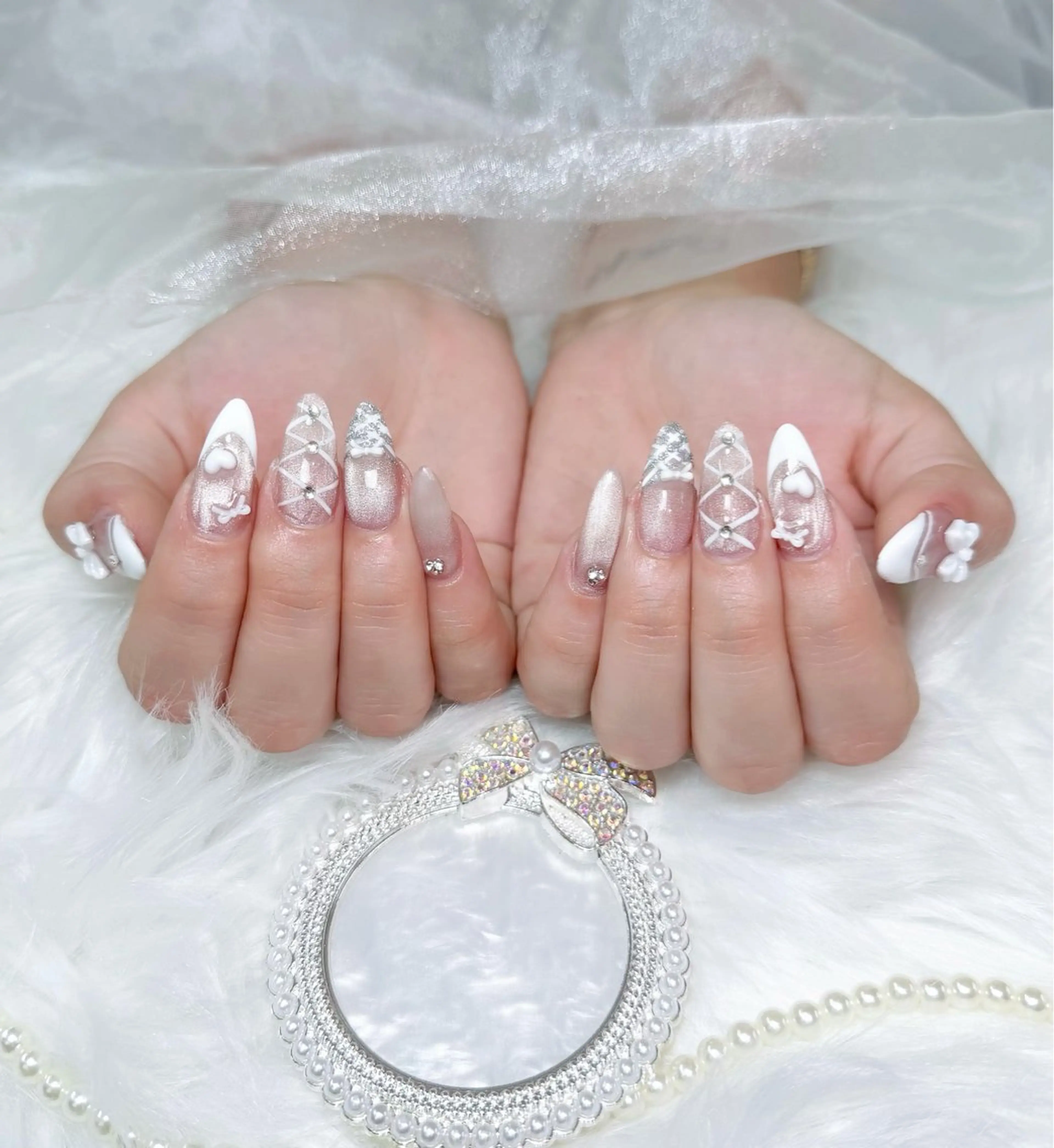 ネイル フレンチネイル キラキラネイル 韓国ネイル シンプルネイル ワンホンネイル ハンドネイル MEI Nailのネイルデザイン