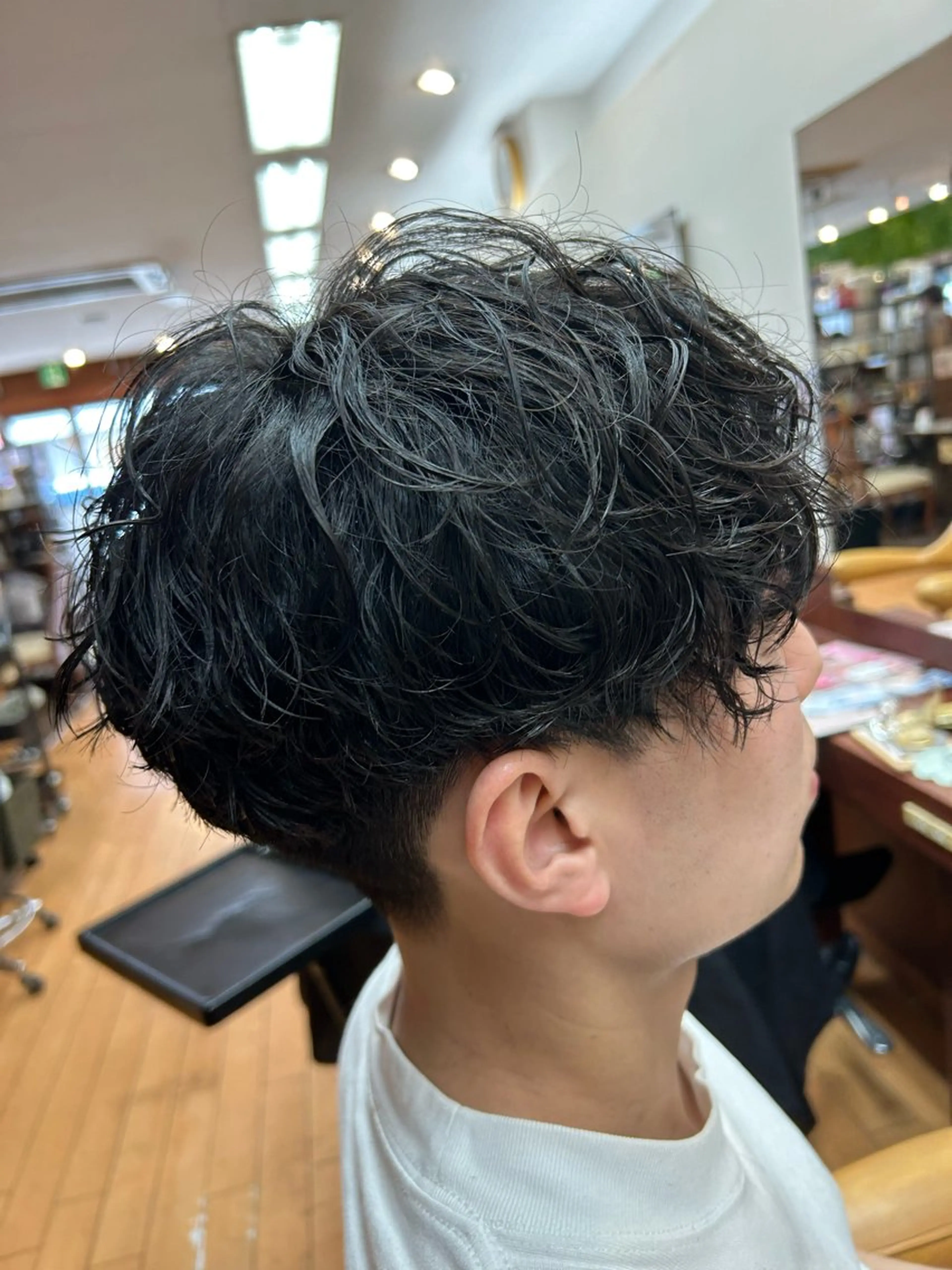 パーマ メンズ ルキ🌈ブリーチカラ ー&メンズパーマ🦄のヘアスタイル