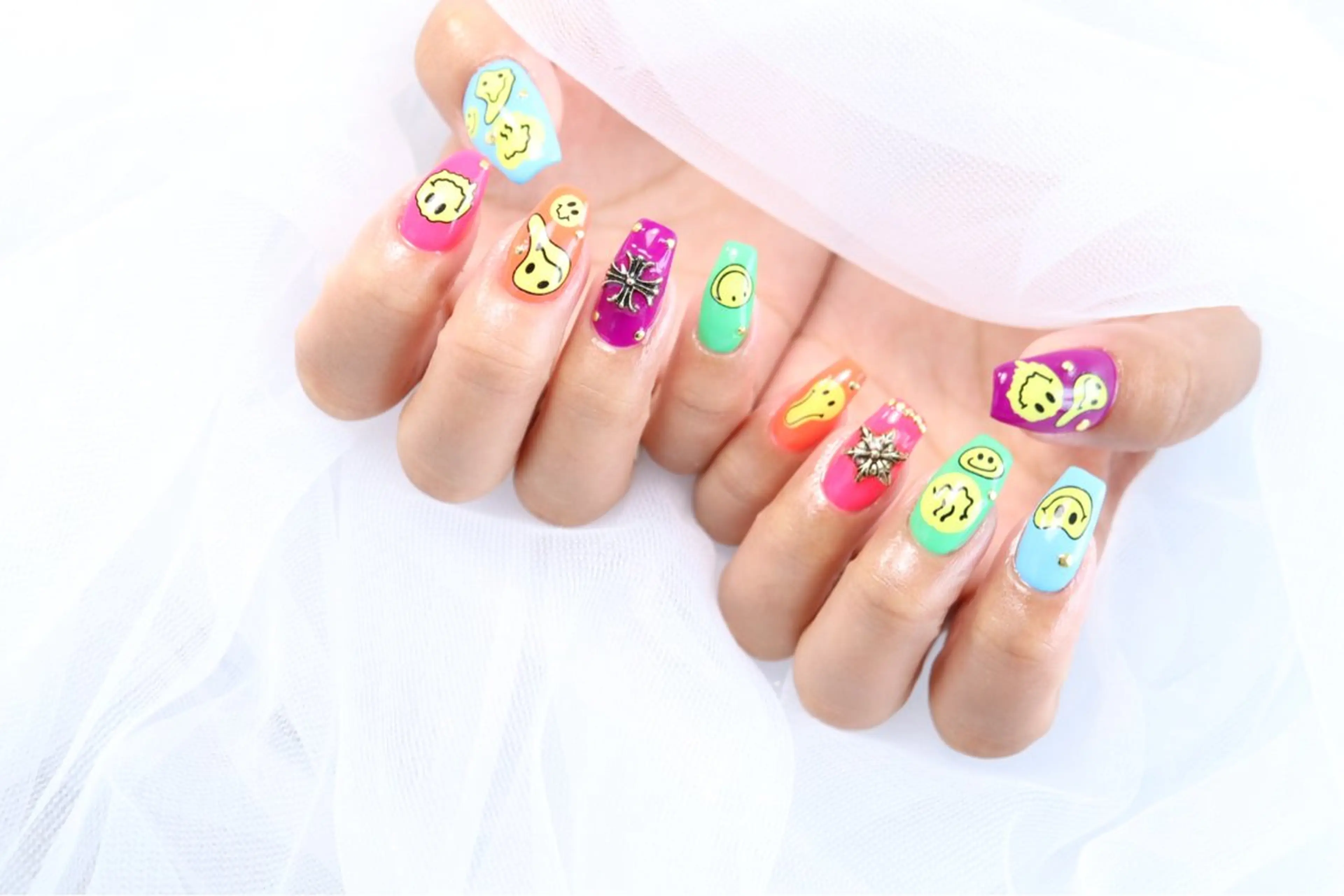 ネイル nailsalon Manina齋藤愛美のネイルデザイン