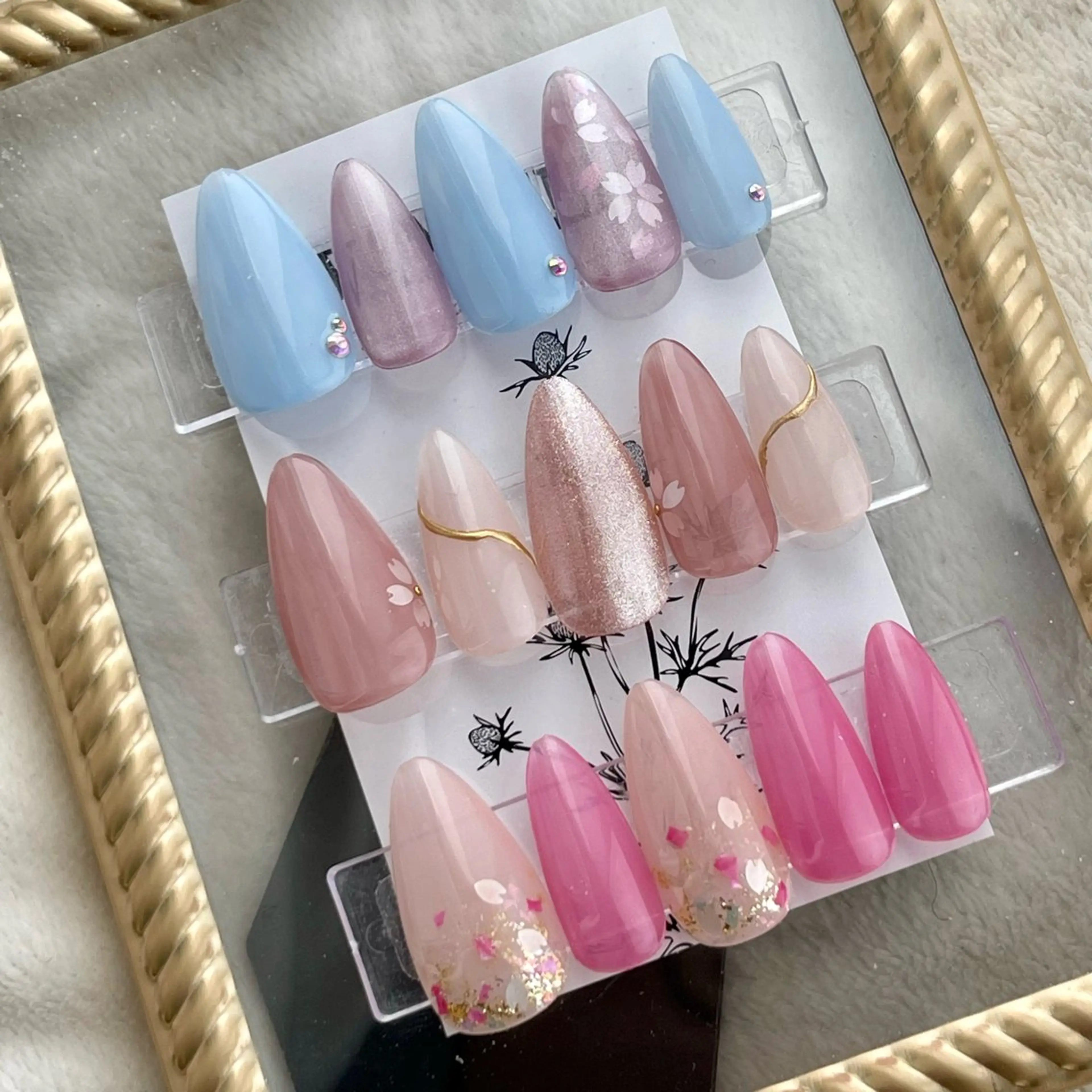 ネイル 桜ネイル Luccica nailのネイルデザイン