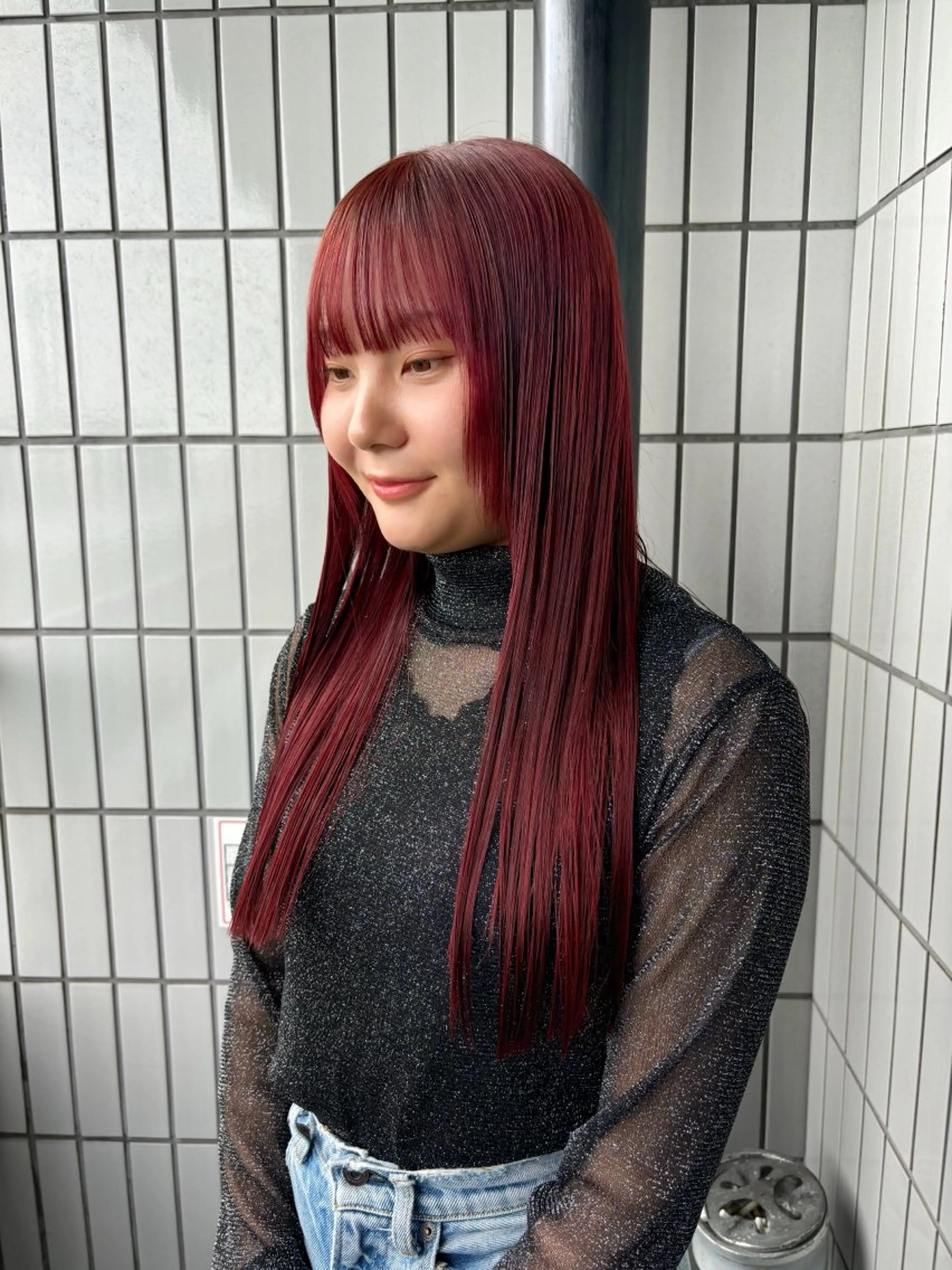 ロング カラー ブリーチ ボルドーカラー ブリーチなしカラー レッドカラー 暖色カラー🍒 ケアブリーチ/akiのヘアスタイル