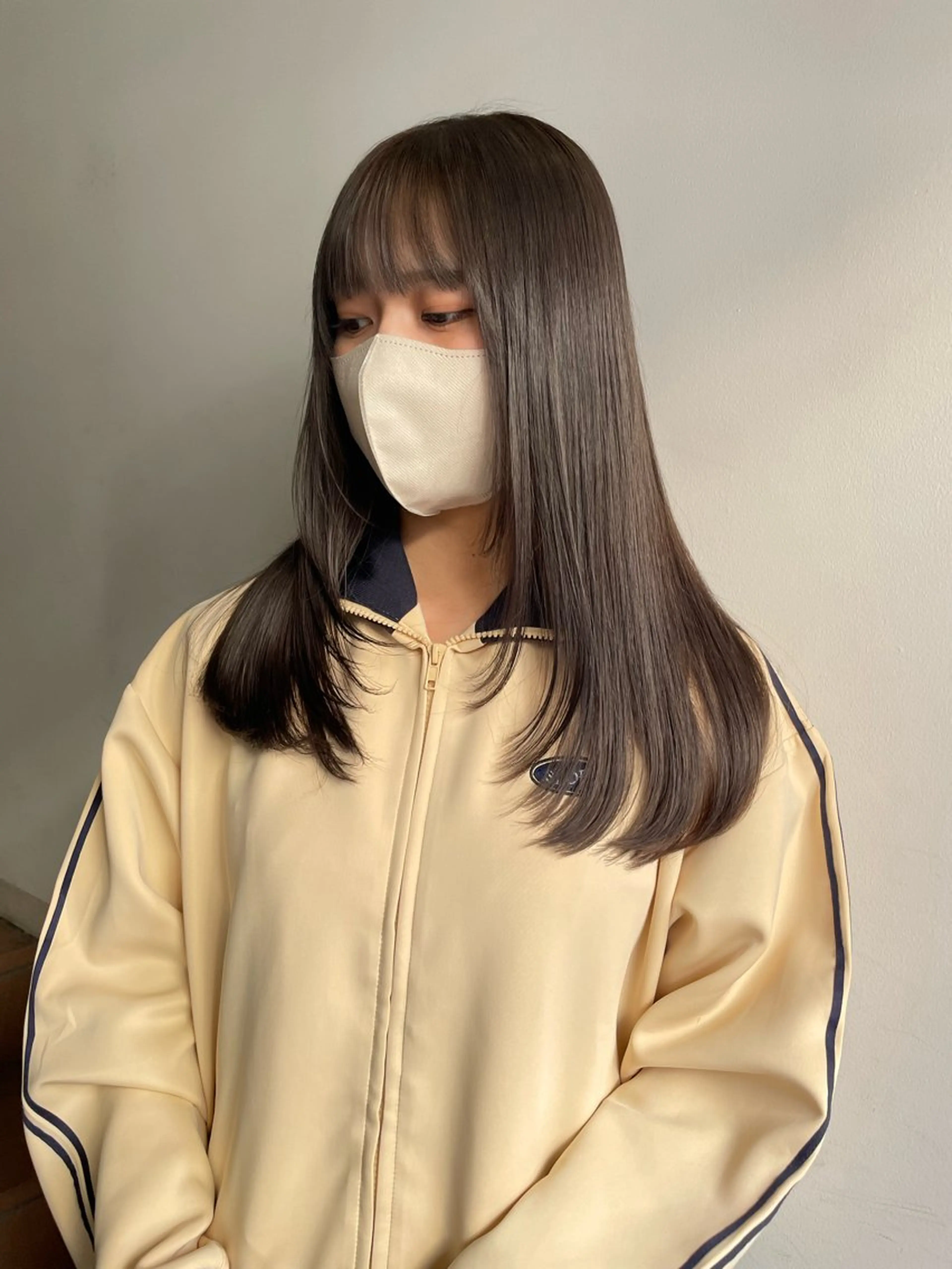 ロング ⭐ハイトーンブリーチ ミルクティーピンクのヘアスタイル