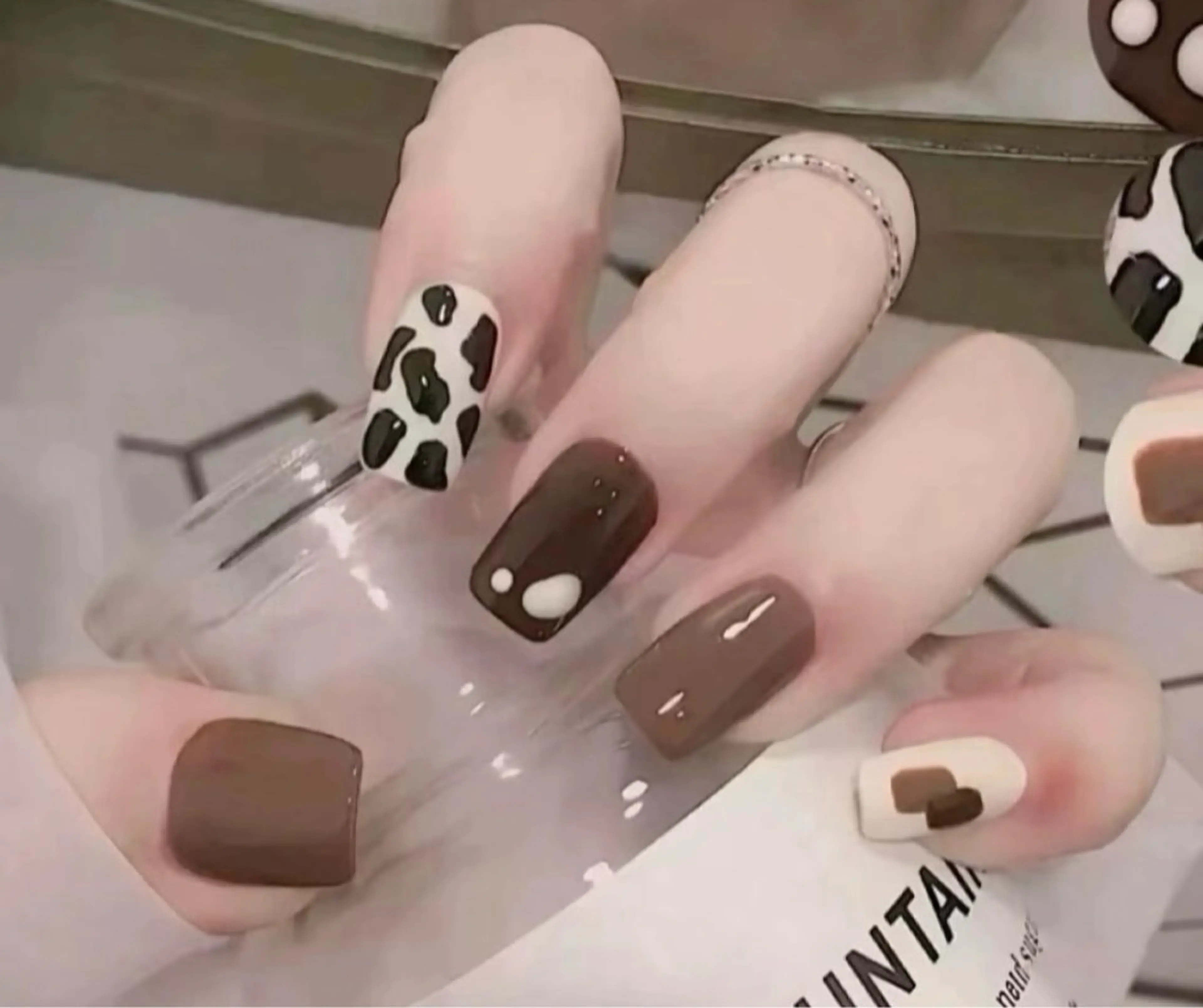 ネイル ハンドネイル queen nail 新宿店のネイルデザイン