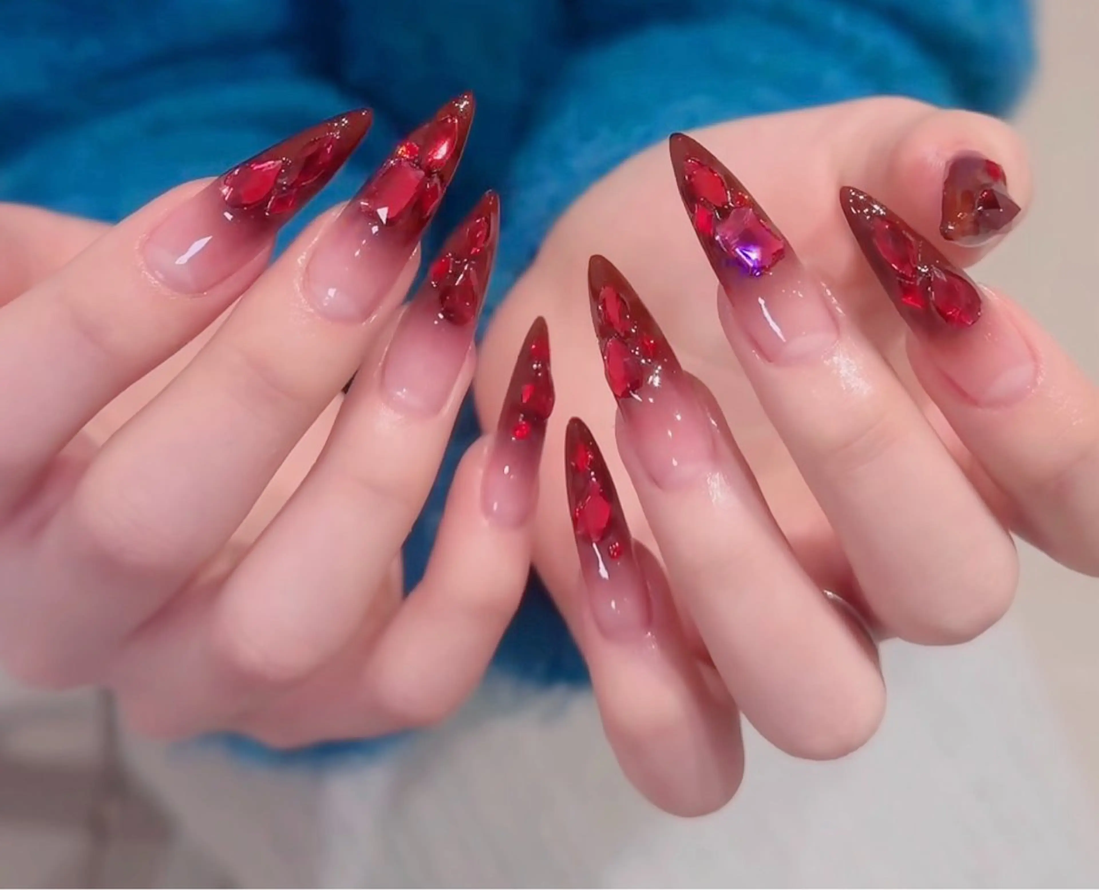 ネイル オーロラネイル フレンチネイル ジェルネイル ハロウィン キラキラネイル ハンドネイル H.baby Nail Salonのネイルデザイン