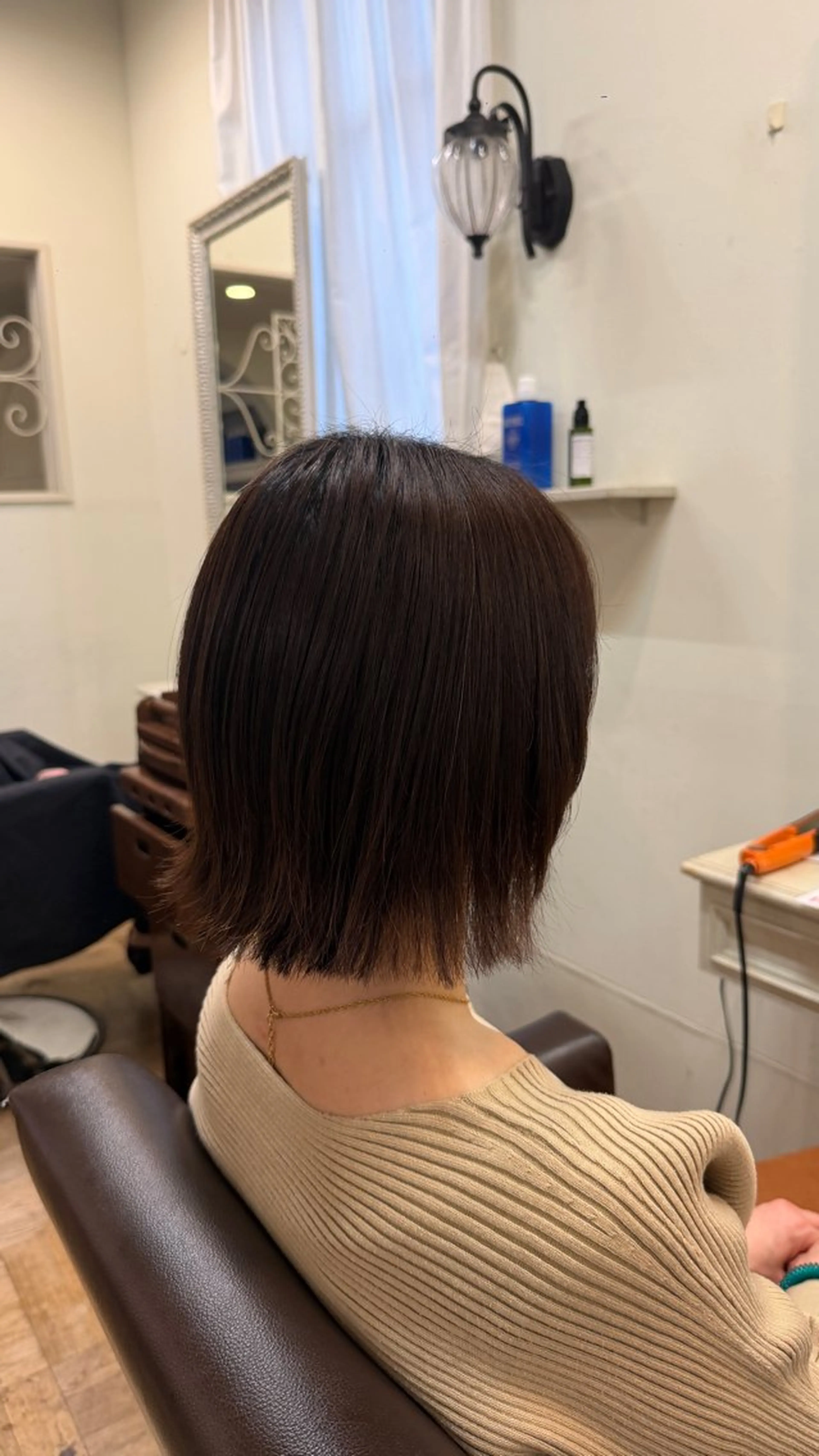 ショート 切りっぱなしボブ ボブ 南草津/トレンドカラ ー/パーマ　西村美月のヘアスタイル