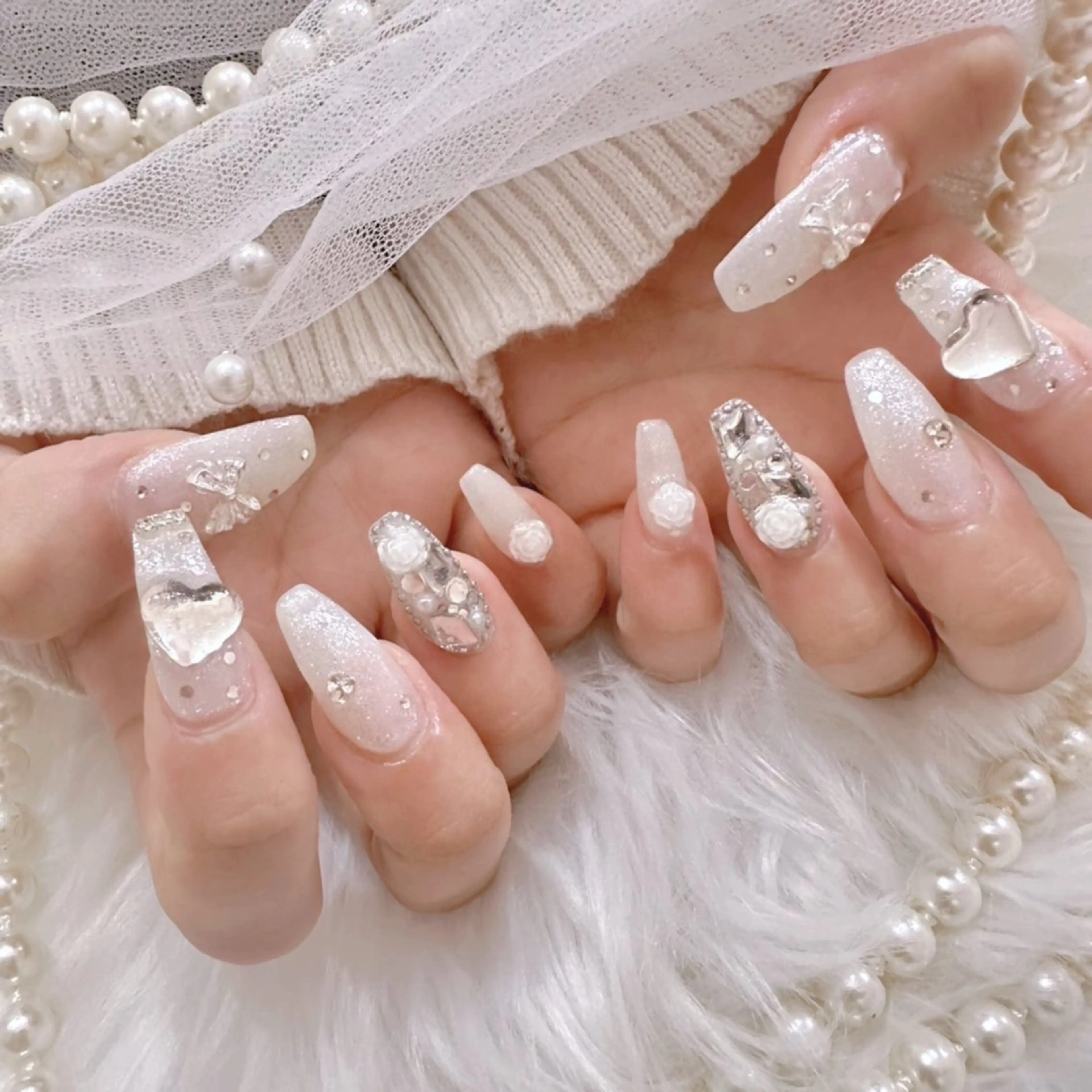 ネイル チークネイル フレンチネイル ジェルネイル ガーリー ハート 安部 沙織のネイルデザイン