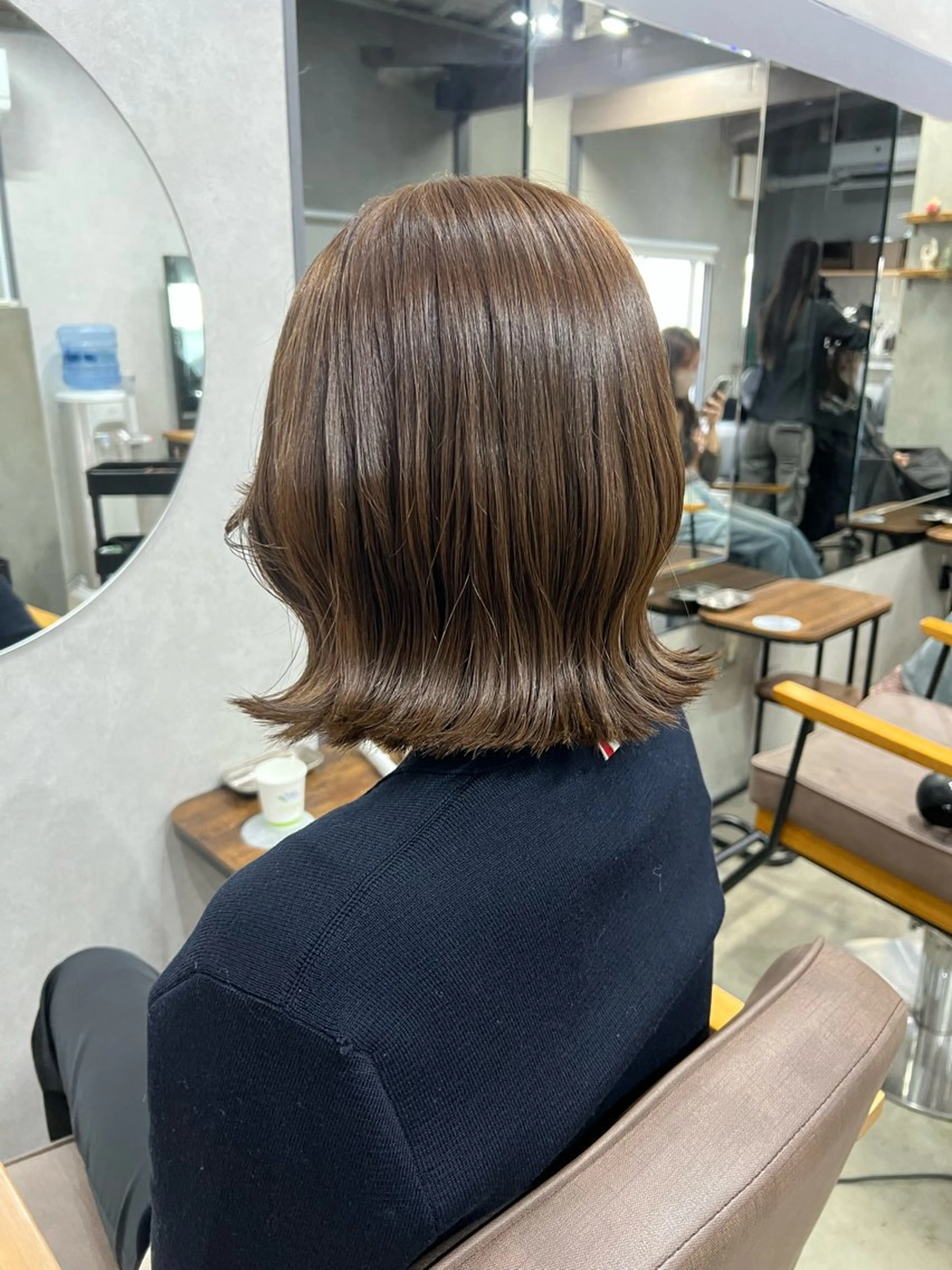 ショート カラー ベージュカラー ブリーチ ケアブリーチ ハイトーンカラー ミルクティーベージュ カット ヘアカラー YUI ハイトーンカラーのヘアスタイル