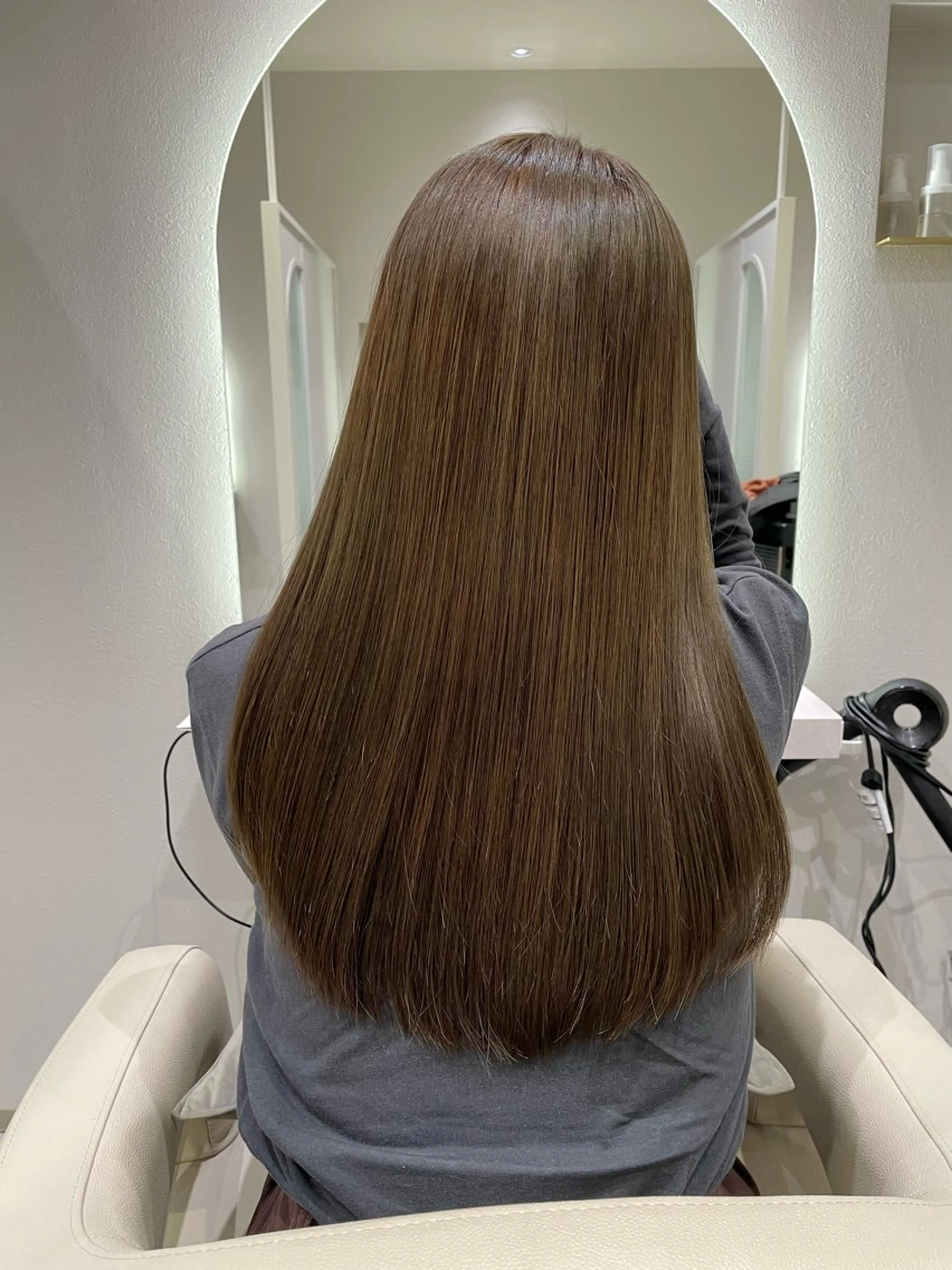 ロング カラー ベージュカラー オリーブベージュ カット ヘアカラー トリートメント 🌷tocca Mai🌷のヘアスタイル