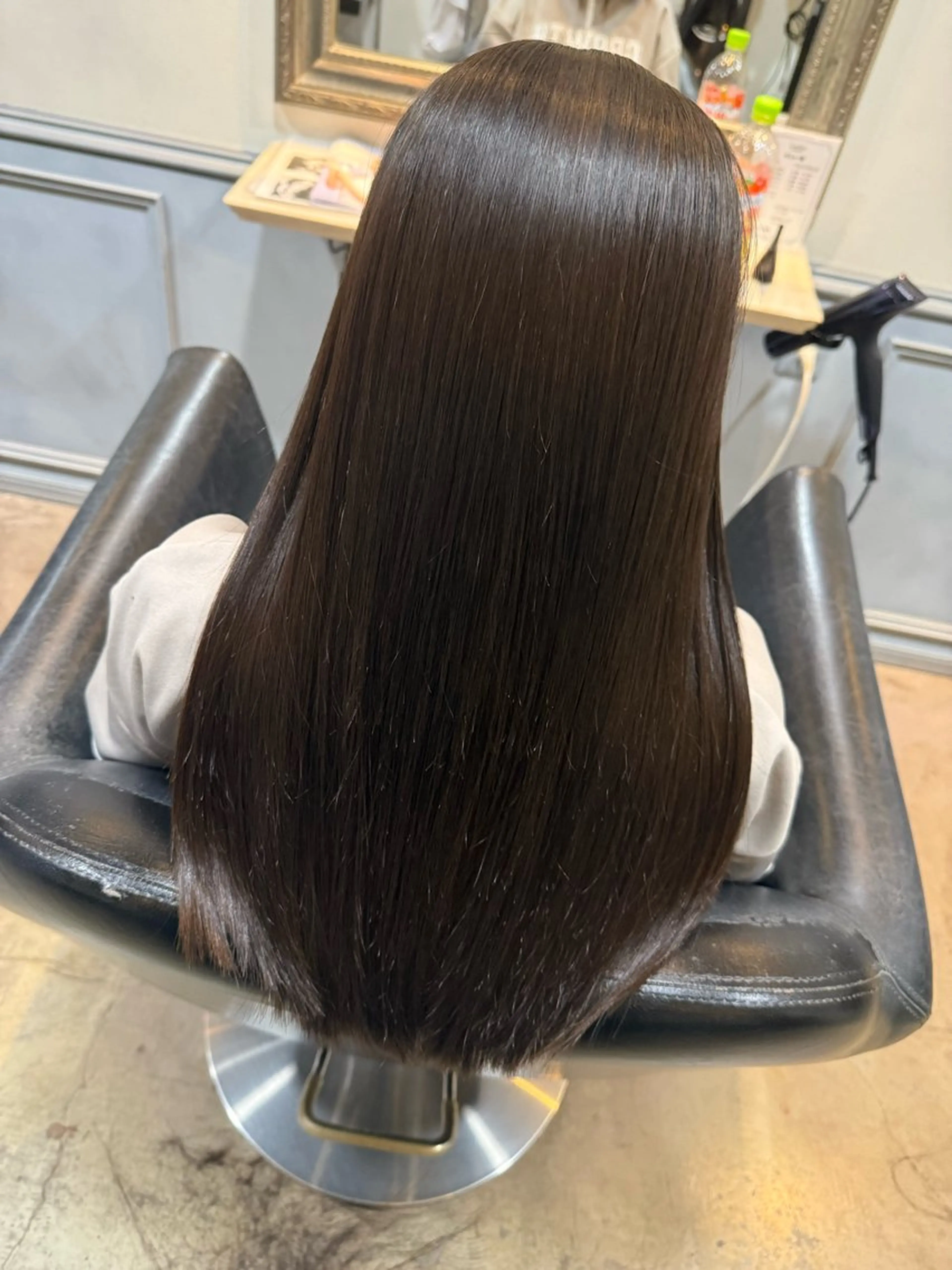 ロング カット 縮毛矯正 RUNA .のヘアスタイル