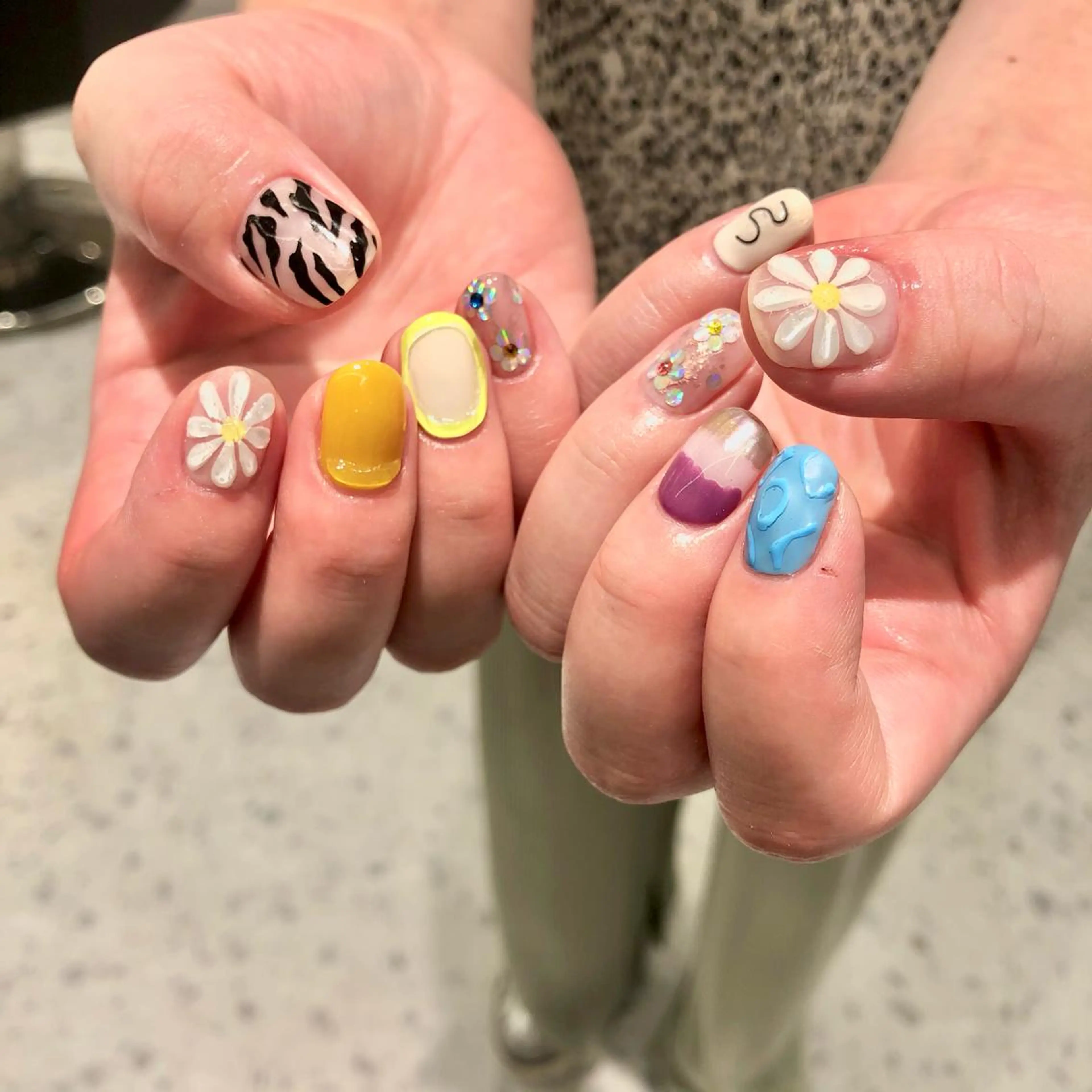 ネイル ハンドネイル 🧁🥕 asukaのネイルデザイン