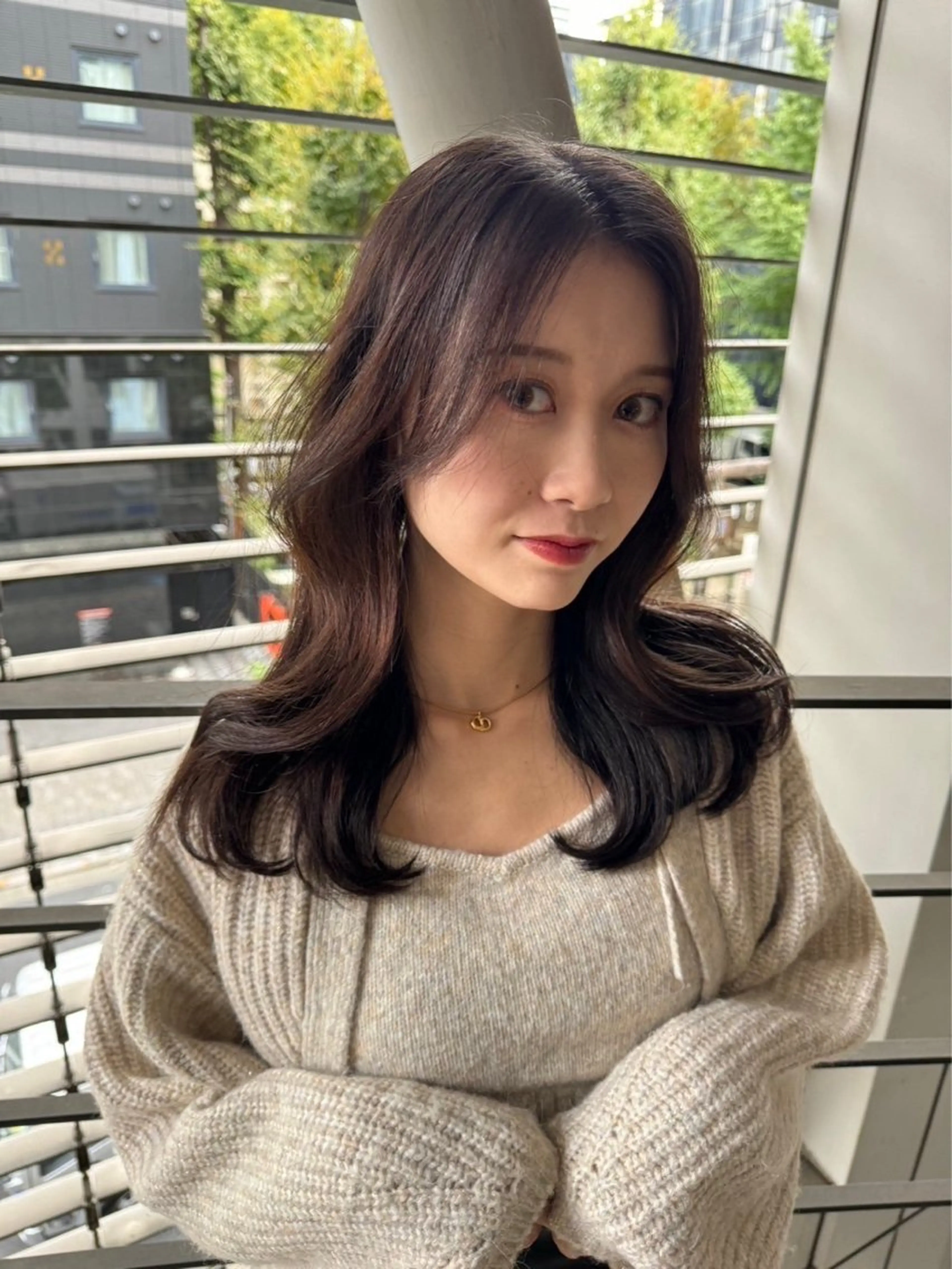 ミディアム パーマ ヘアアレンジ カット ヘアカラー トリートメント ✨美髪矯正×髪質改善 🍎カイト🍎渋谷のヘアスタイル