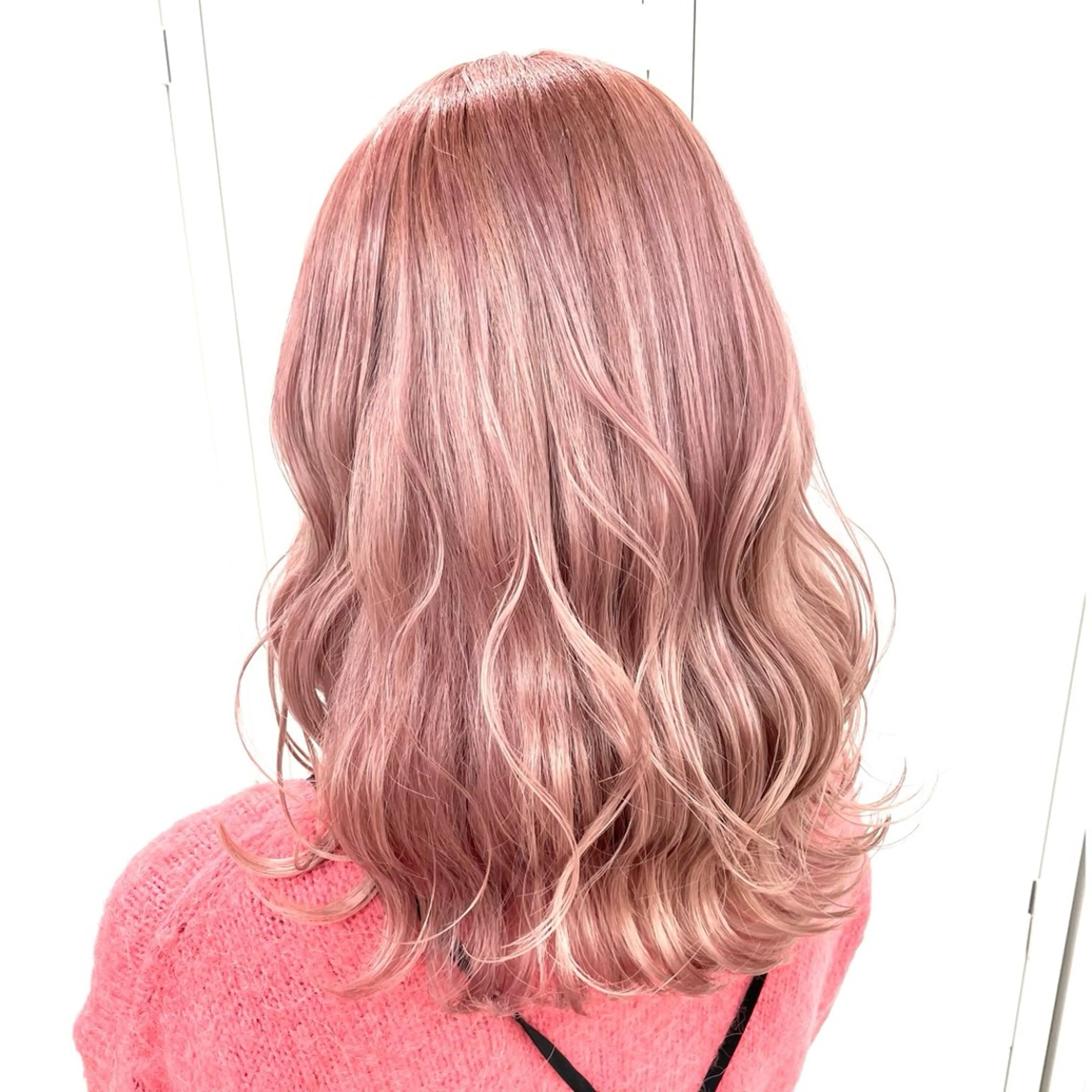 ミディアム カラー メンズパーマ🔵 ブリーチ✨原田慎也のヘアスタイル