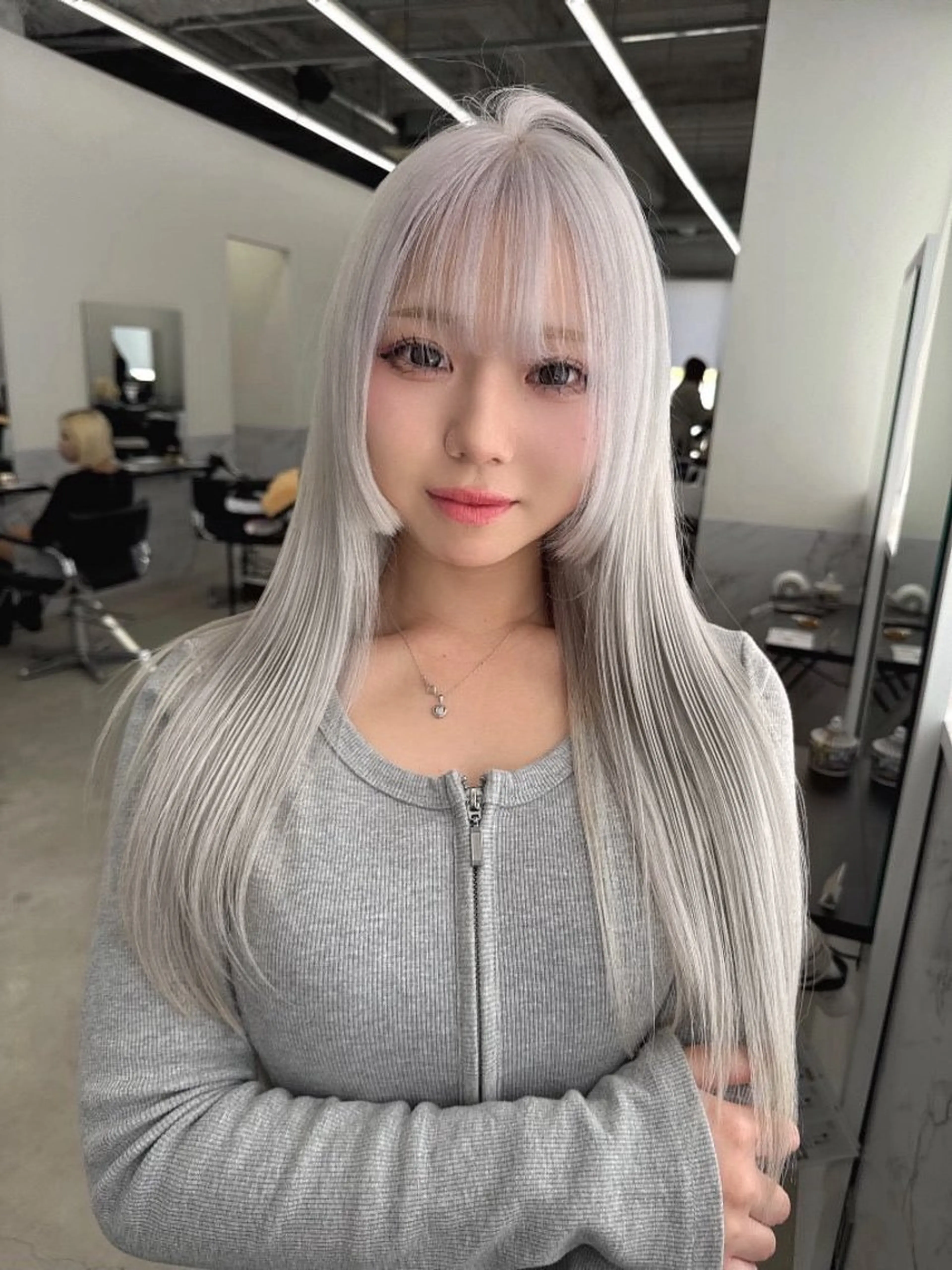 ミディアム カラー ヘアカラー トリートメント 名駅/カラーモデル 募集/sakuraのヘアスタイル