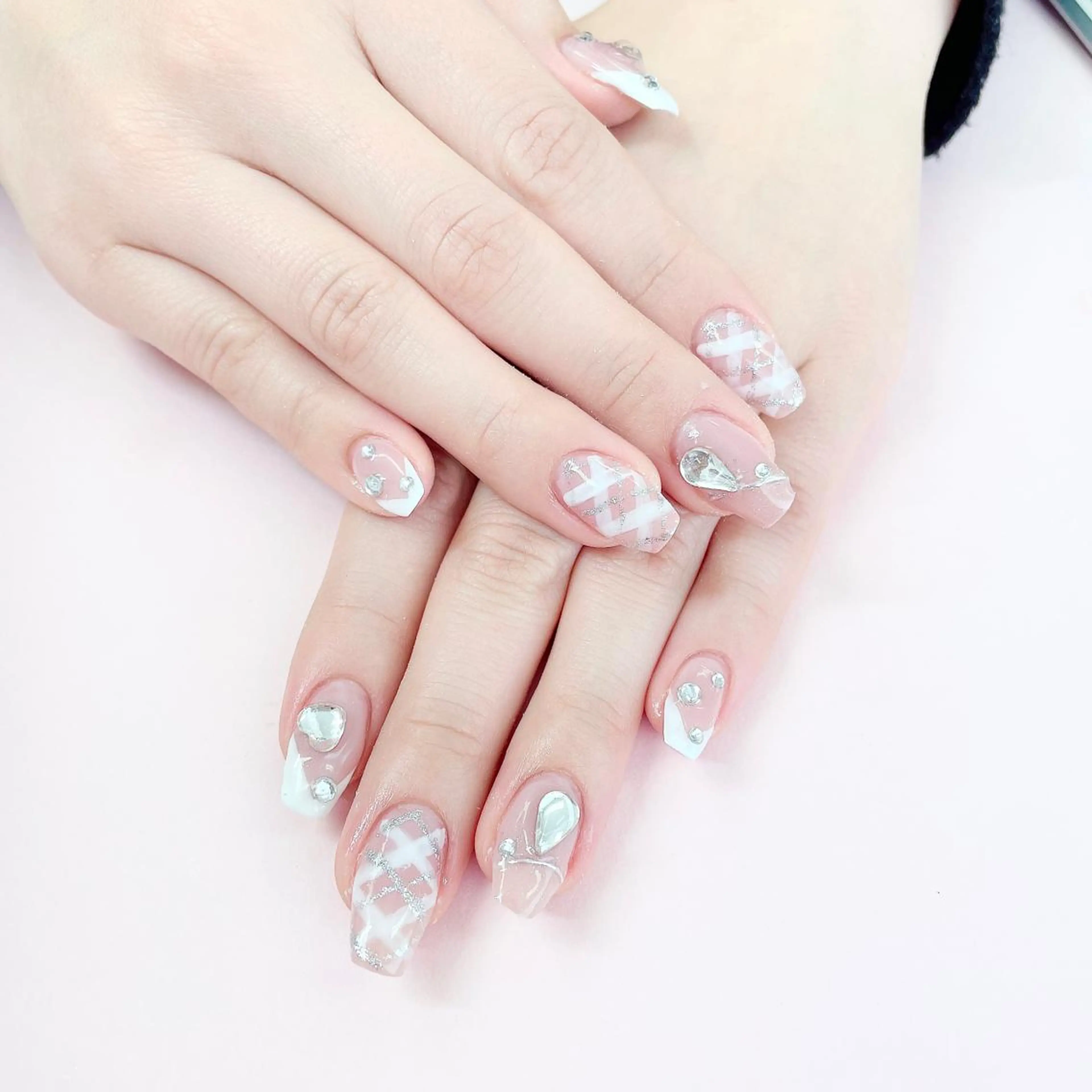 ネイル ハンドネイル 大阪福島韓国束感まつ げ Sayaka🤍のマツエク・マツパデザイン