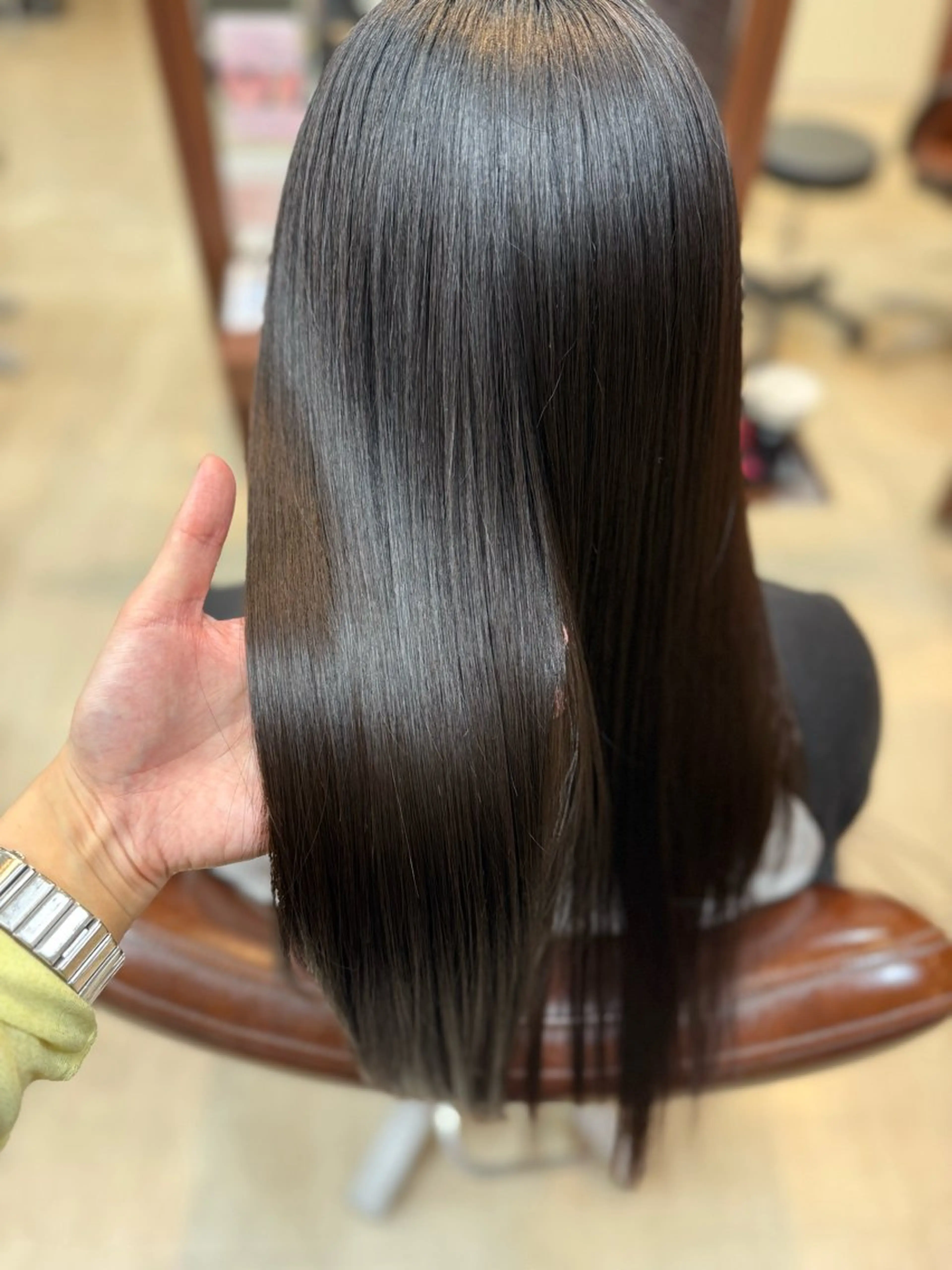 ロング トリートメント 早﨑 映天のヘアスタイル