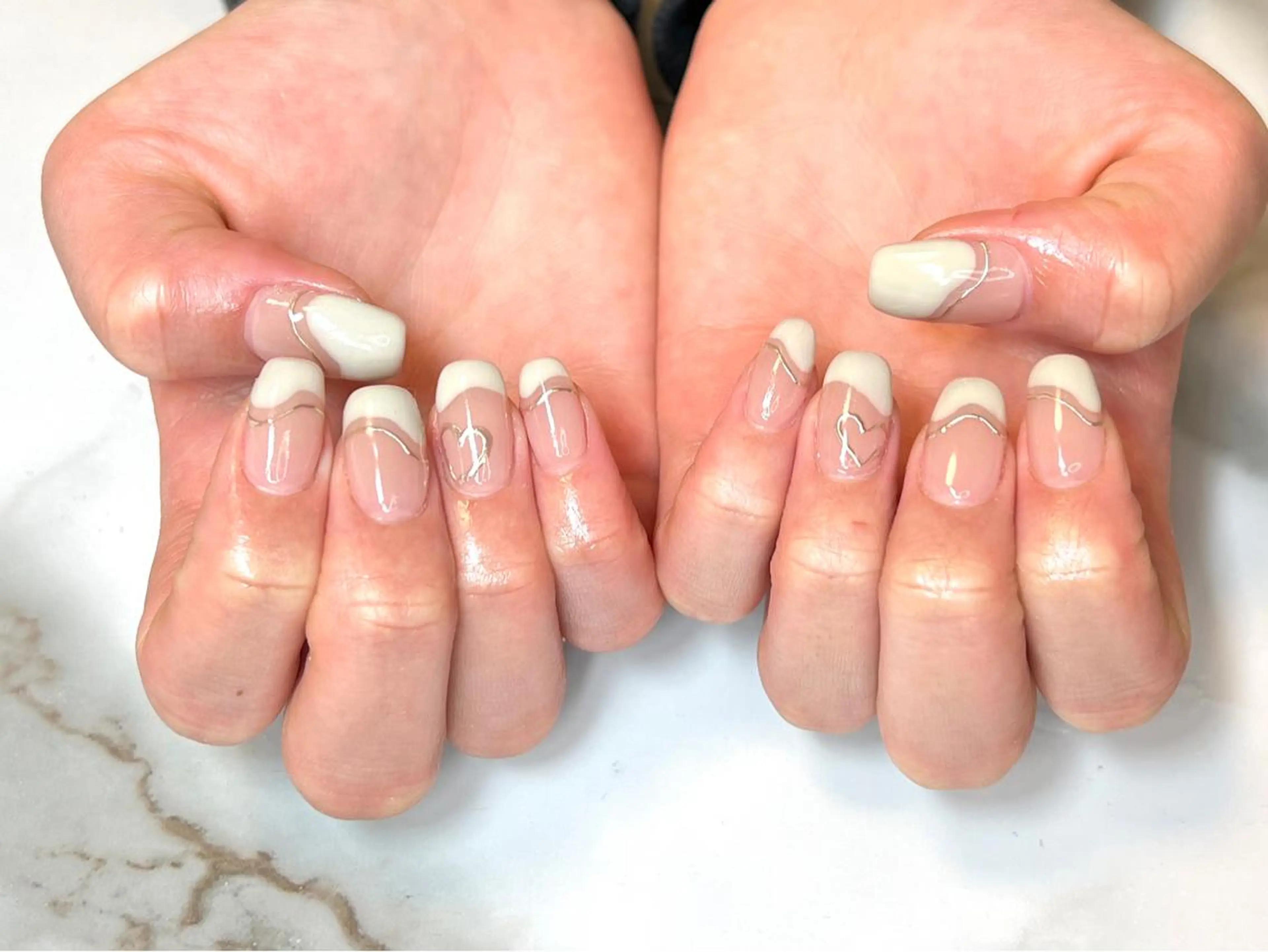 ミディアム ネイリスト シンのネイルデザイン