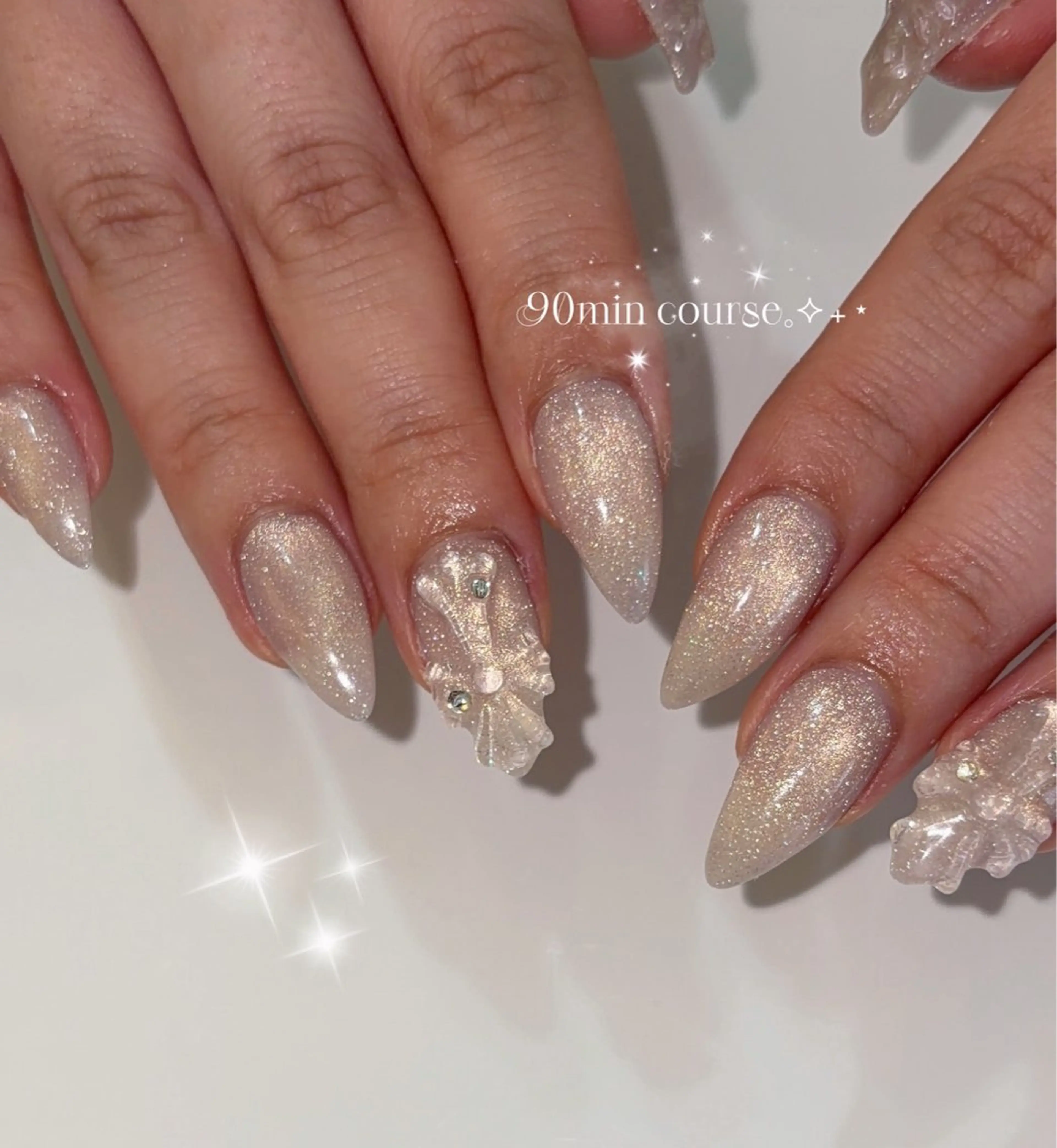 ネイル ハンドネイル ViViA momokaのネイルデザイン