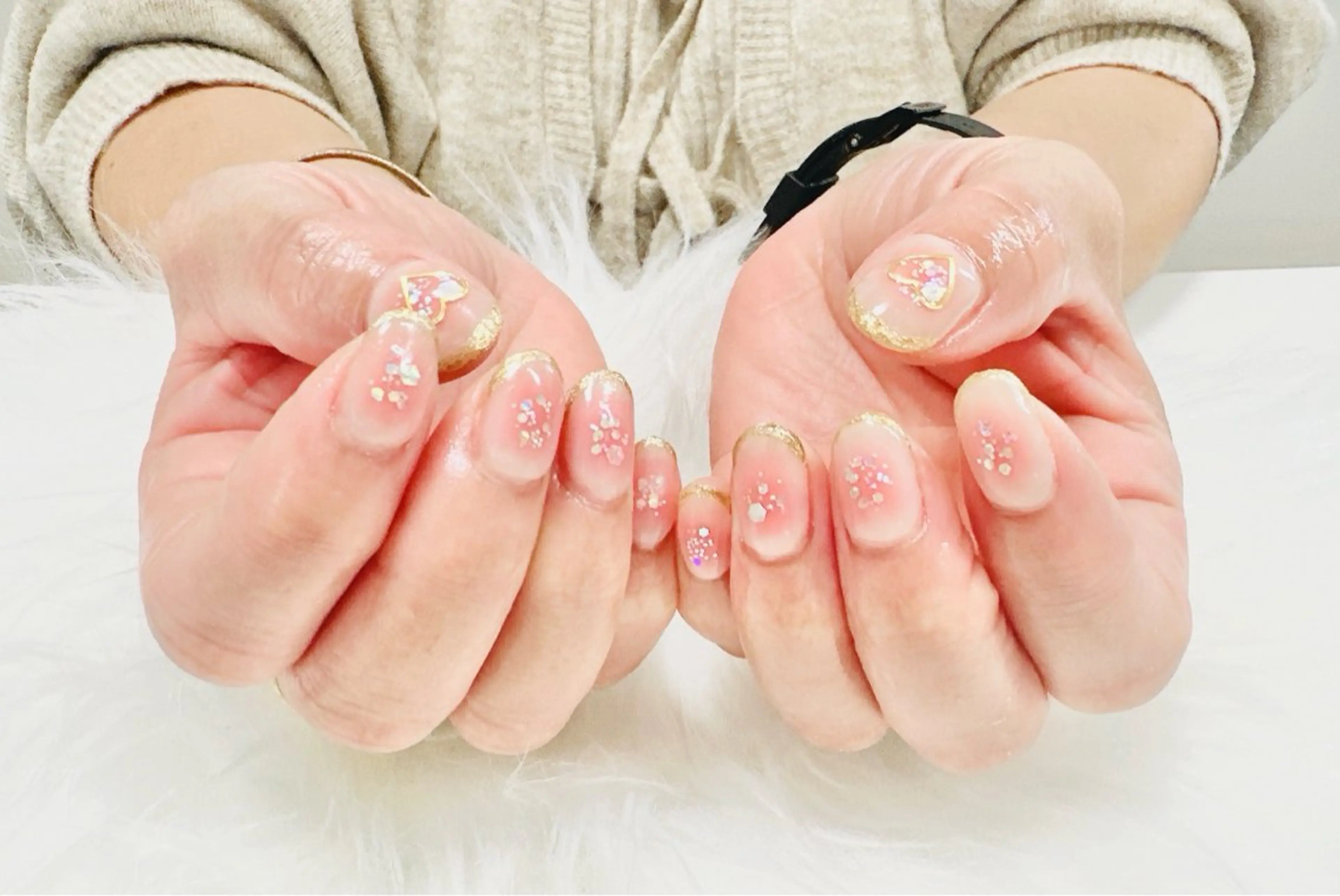 ネイル チークネイル nailsalon oluoluのネイルデザイン
