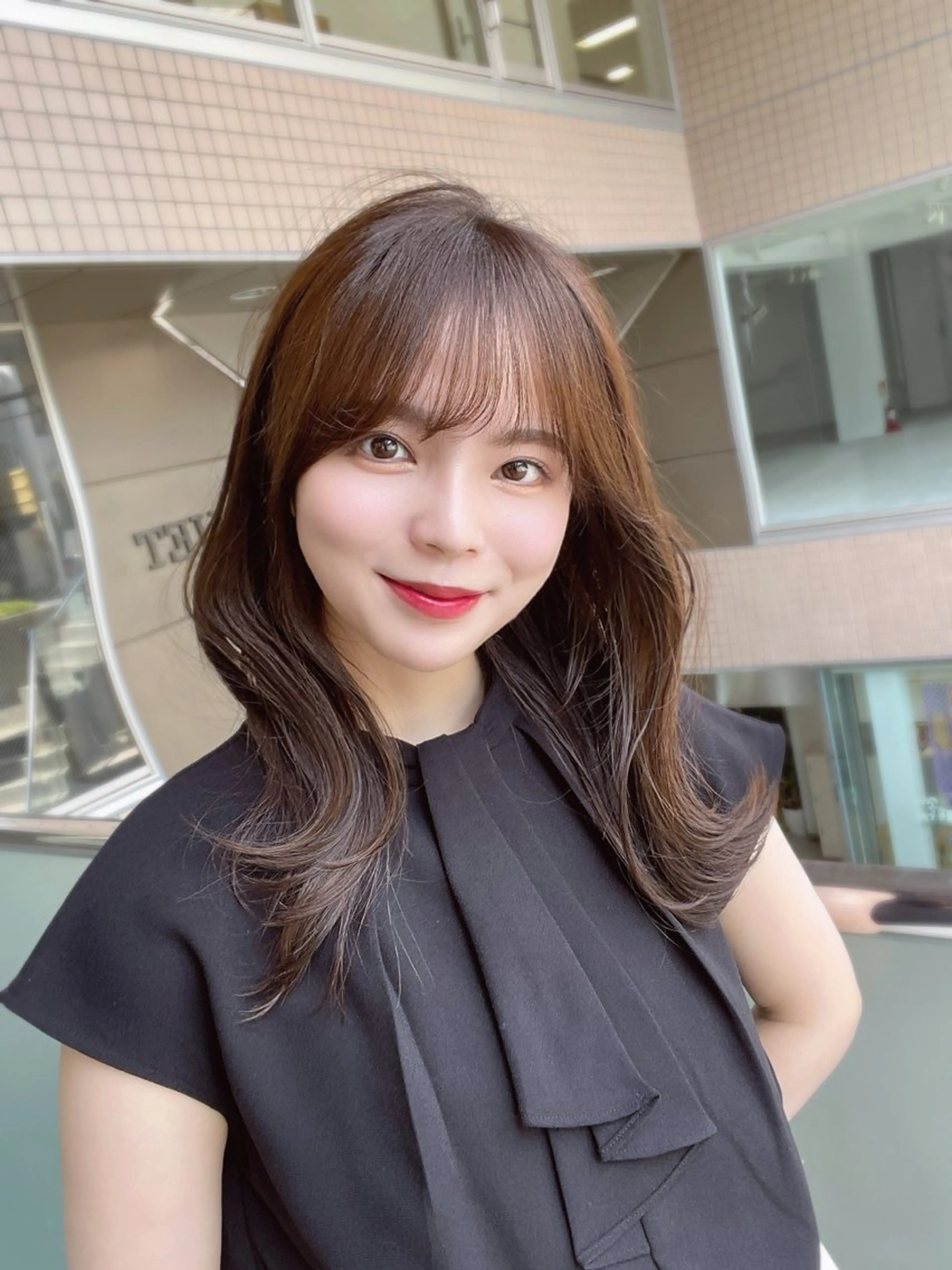 セミロング 中顔面短縮 顔まわり新田大翔のヘアスタイル