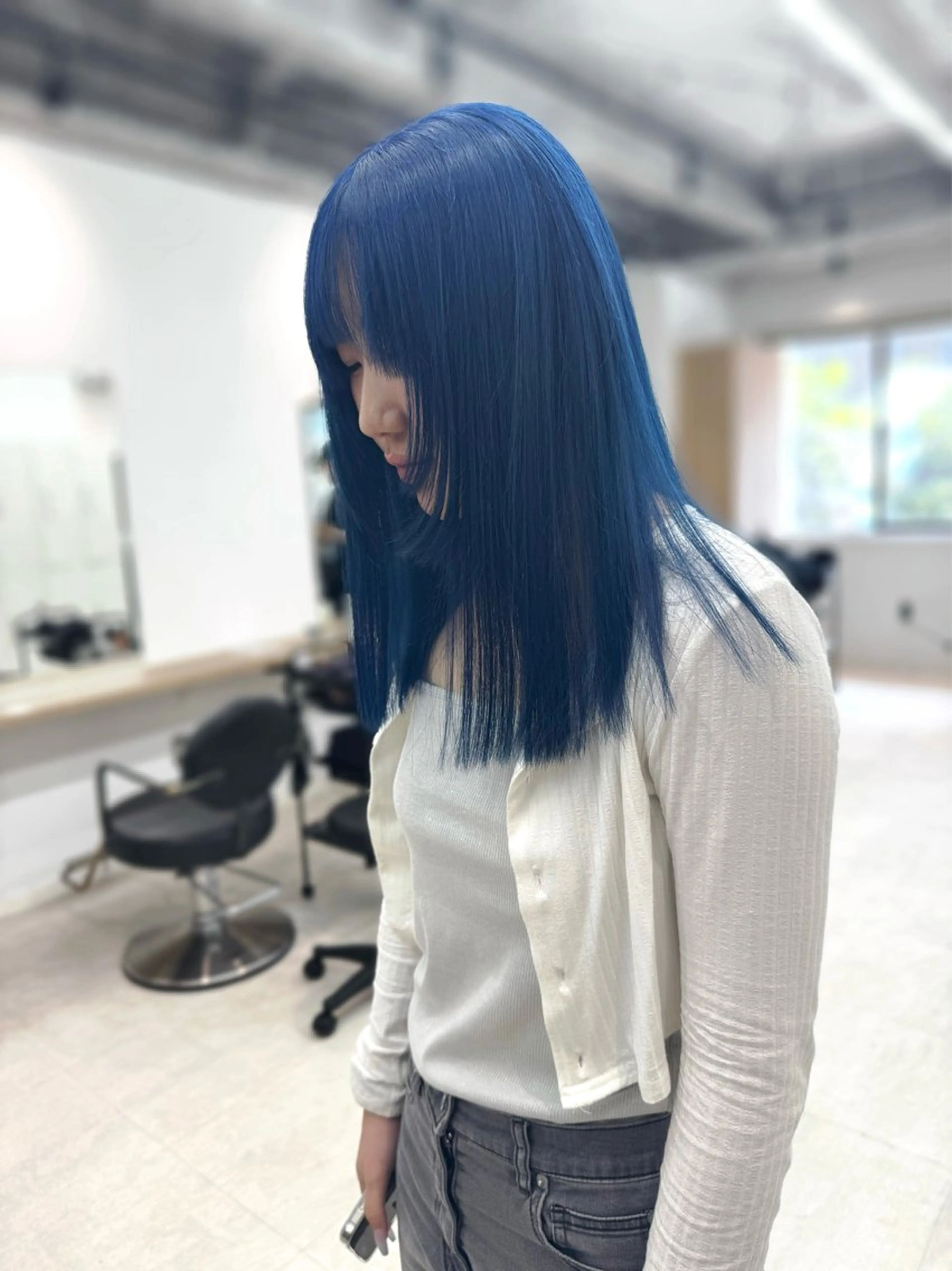セミロング カラー ブリーチ ブルーカラー ハイトーンカラー レイヤーボブ/ボブ 仲川和人のヘアスタイル