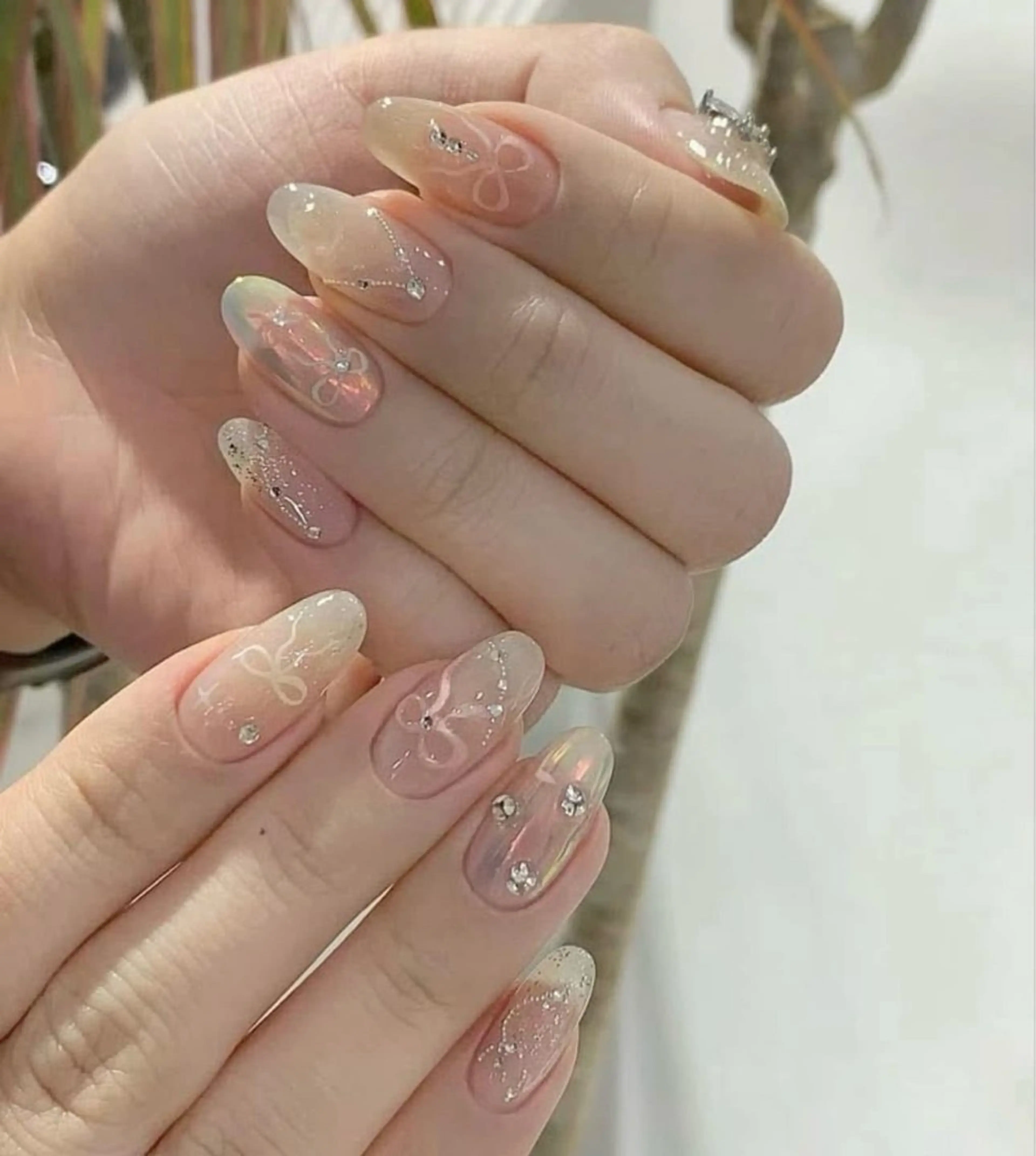 ネイル ハンドネイル T. Leeのネイルデザイン