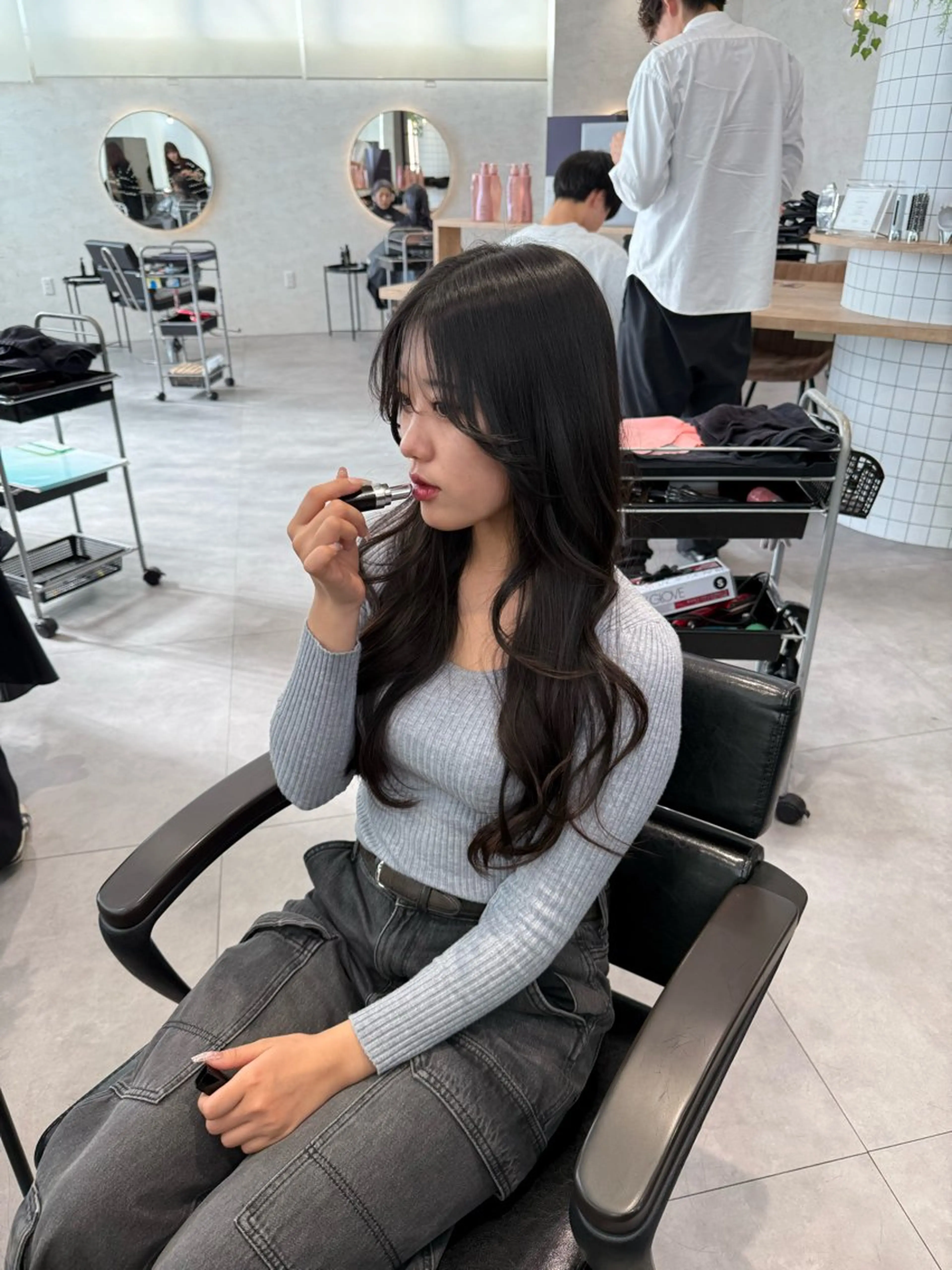 ロング 顔周りカット レイヤーカット カット トリートメント 柴田樹/大人可愛い 艶髪カラー/髪質改善のヘアスタイル