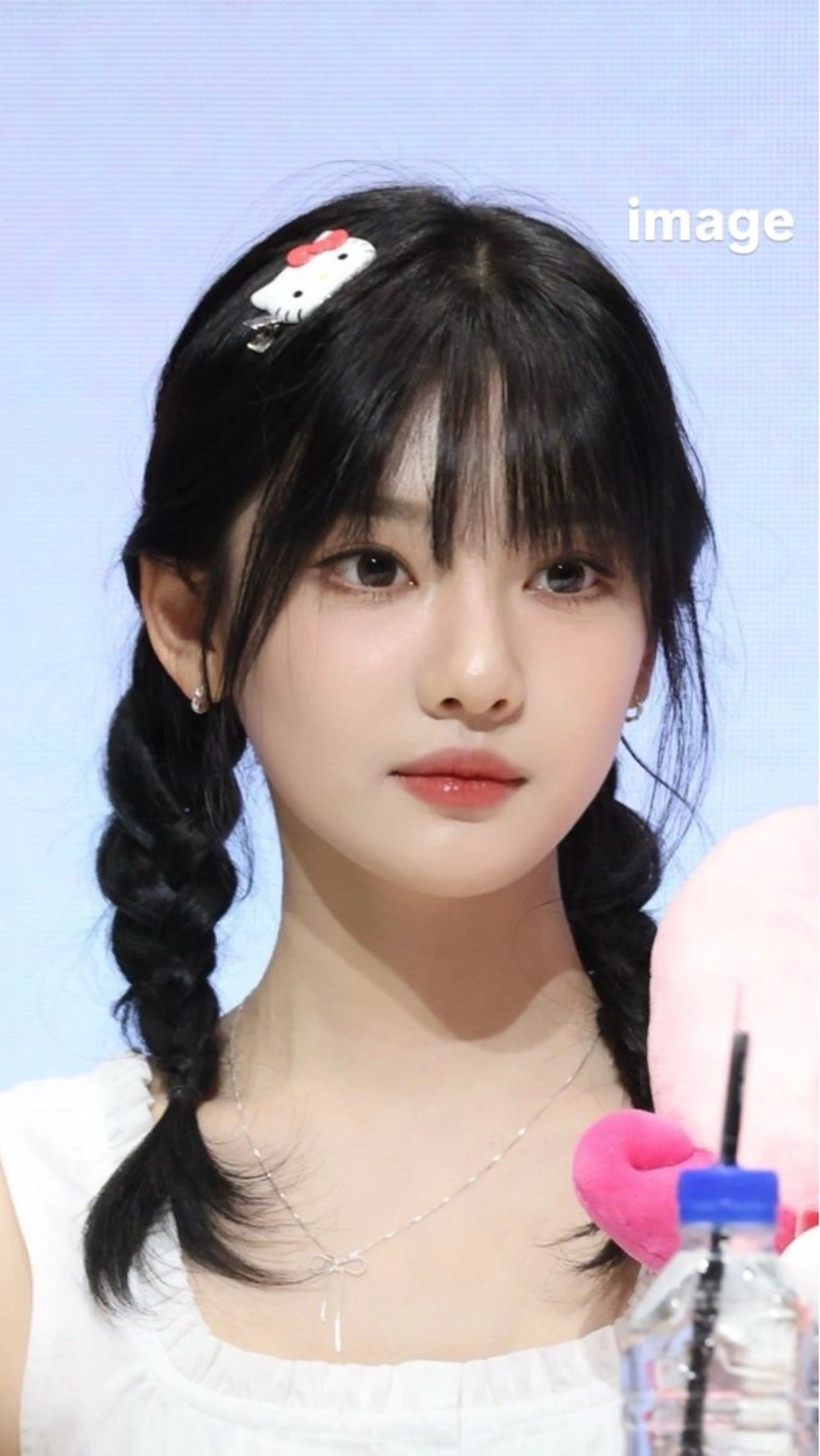セミロング 中顔面短縮 顔まわり新田大翔のヘアスタイル