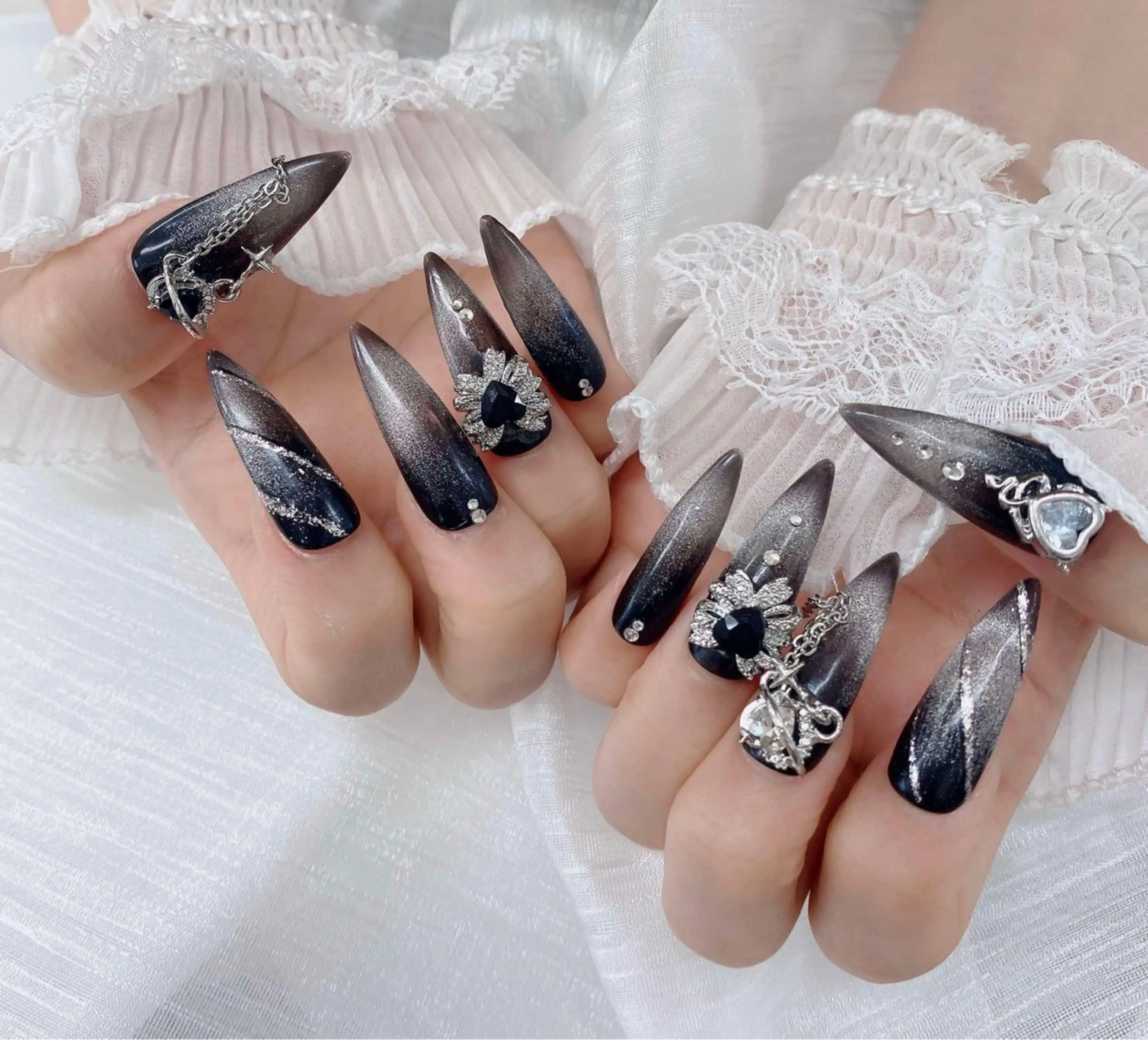 ネイル 長さ出し ハンドネイル ハンドケア Anh Nail 歌舞伎町のネイルデザイン