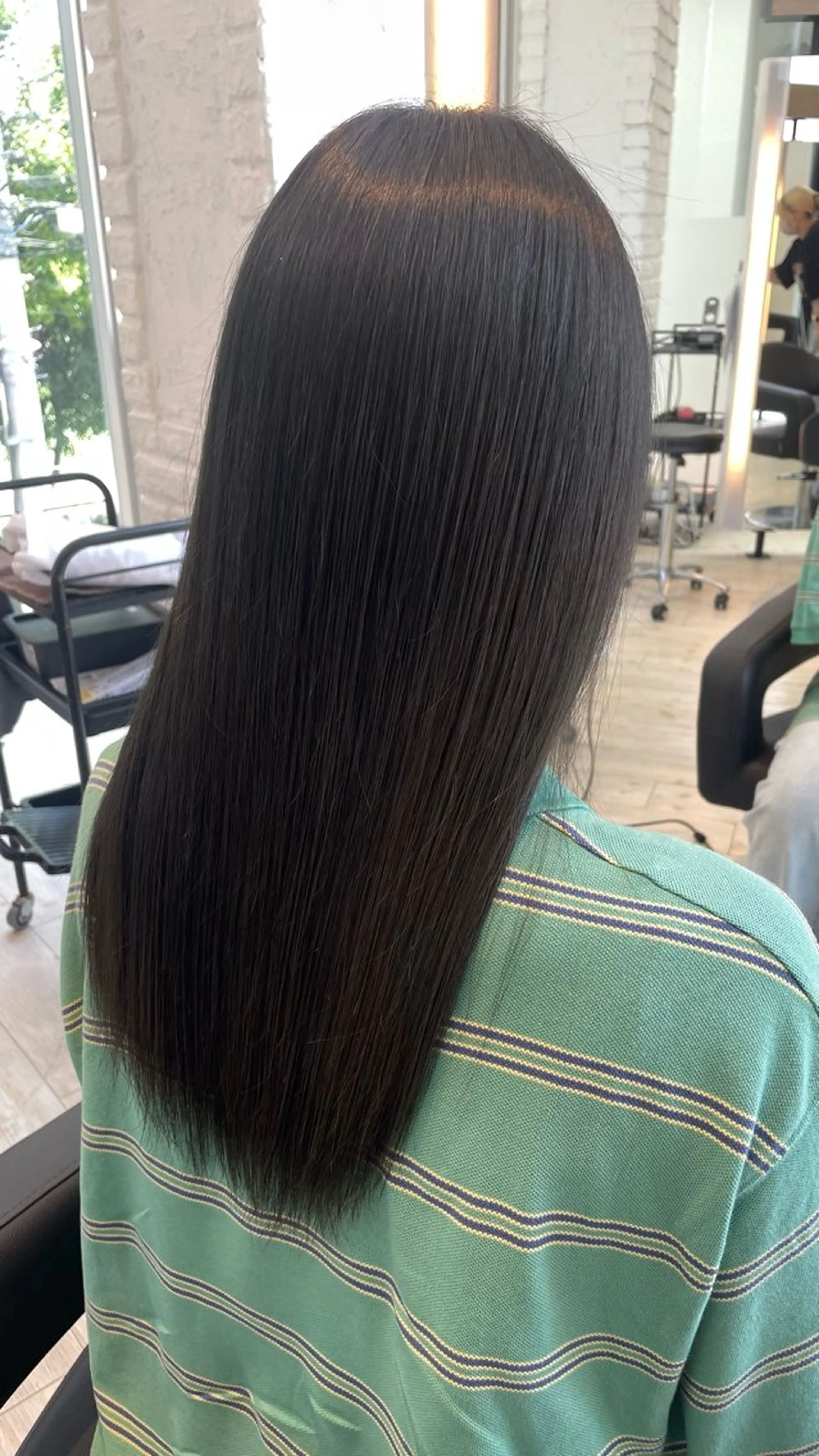 セミロング カラー トリートメント ブリーチ/髪質改善/ ハイトーン/暖色のヘアスタイル