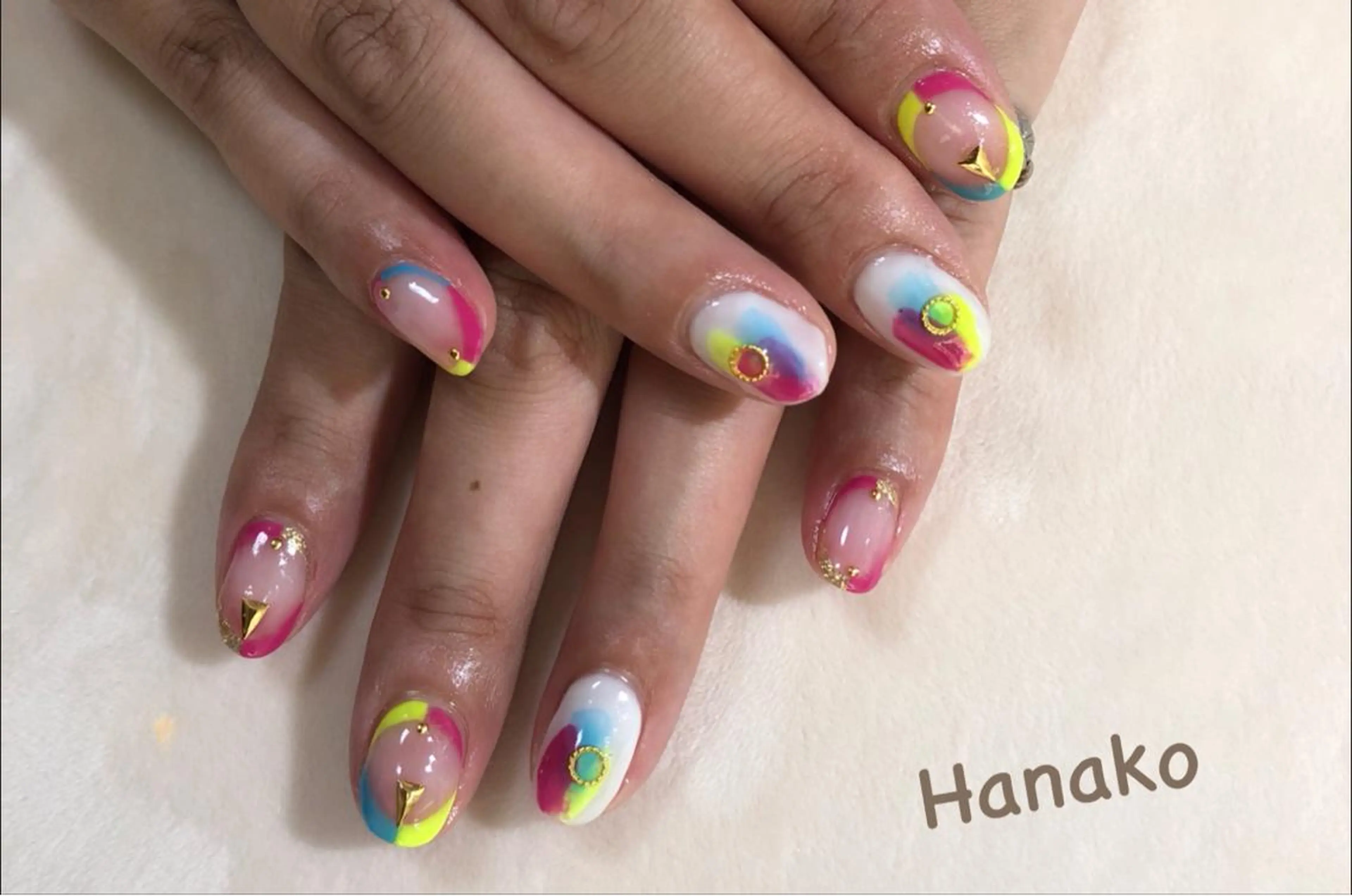 ネイル ゴールド Nail salon Hanakoのネイルデザイン