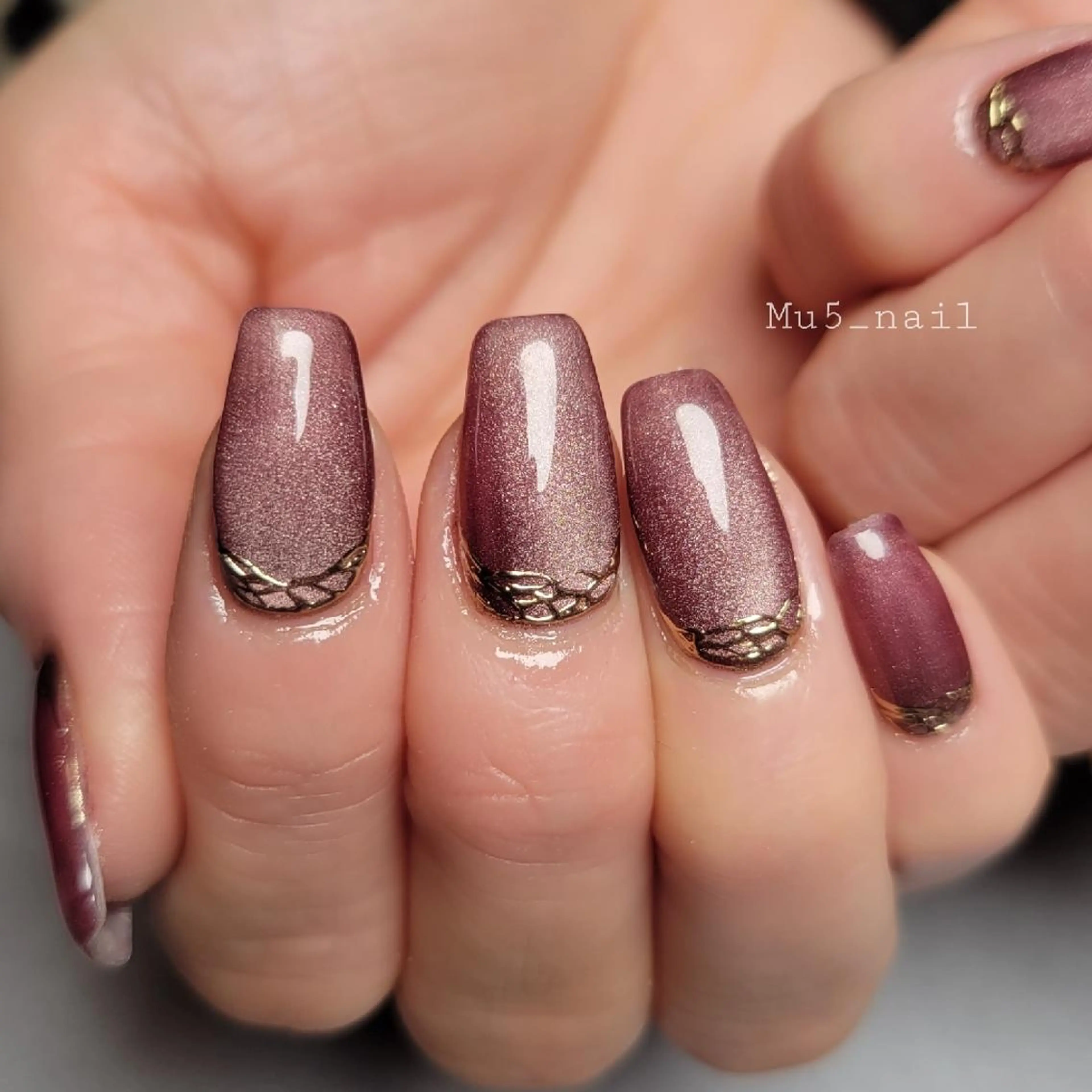 ネイル マグネットネイル ミラーネイル MU5-nail 金山ネイルサロンのネイルデザイン